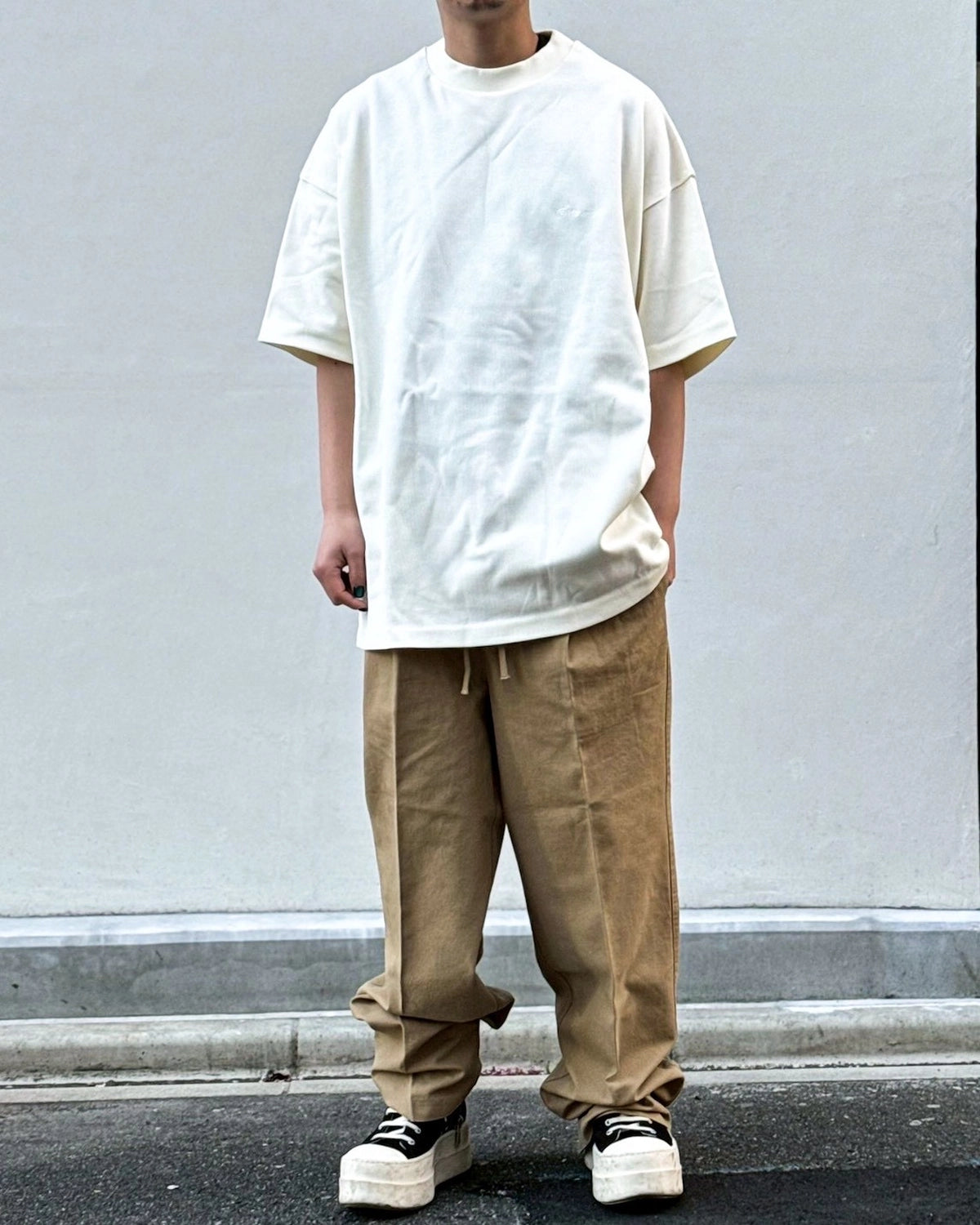 ESSENTIALS / SIGNATURE 90'S SHORT SLEEVE TEE (125SP264411F)