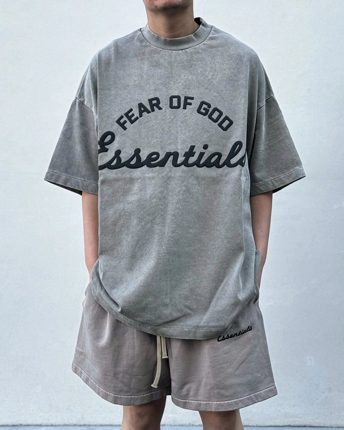 ESSENTIALS / TRAINING 90'S SHORT SLEEVE TEE (125SP264111F)