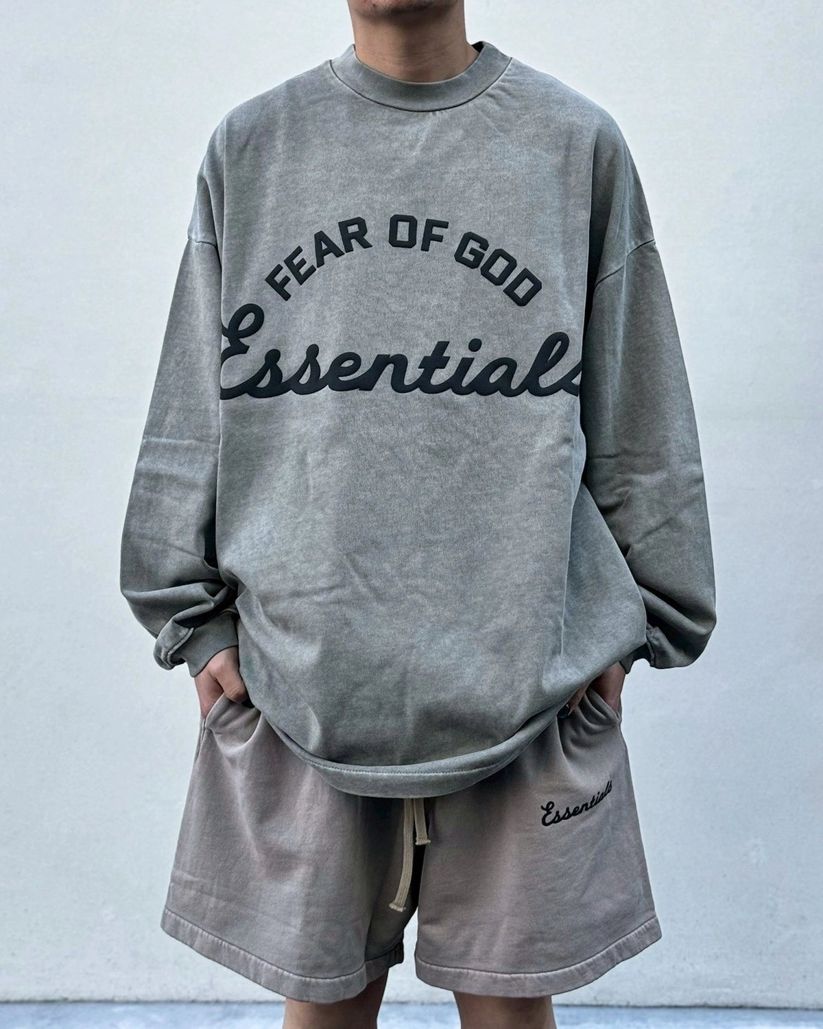 ESSENTIALS/HOODIE
