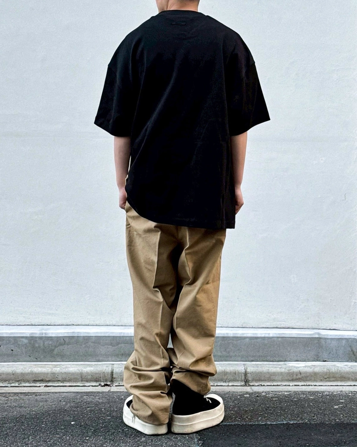 ESSENTIALS / SIGNATURE 90'S SHORT SLEEVE TEE (125SP264411F)