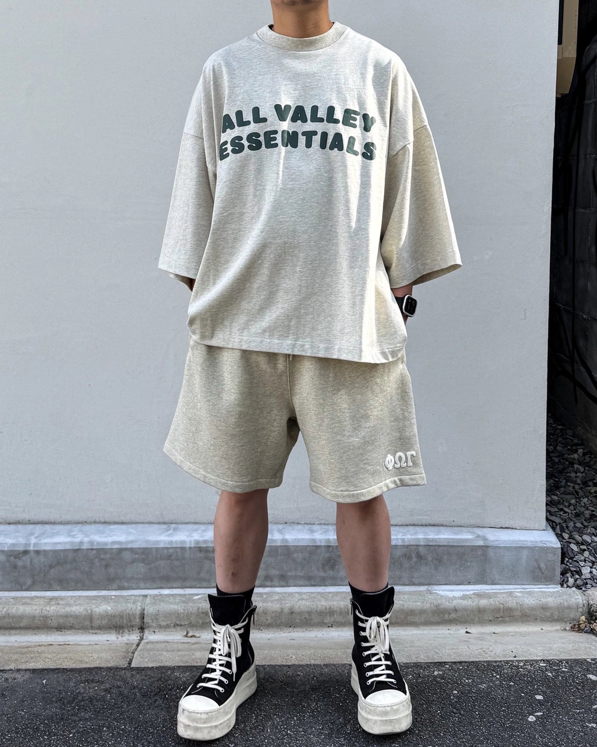 ESSENTIALS / Merch Tee Boxy Fit (RW00382-0134)
