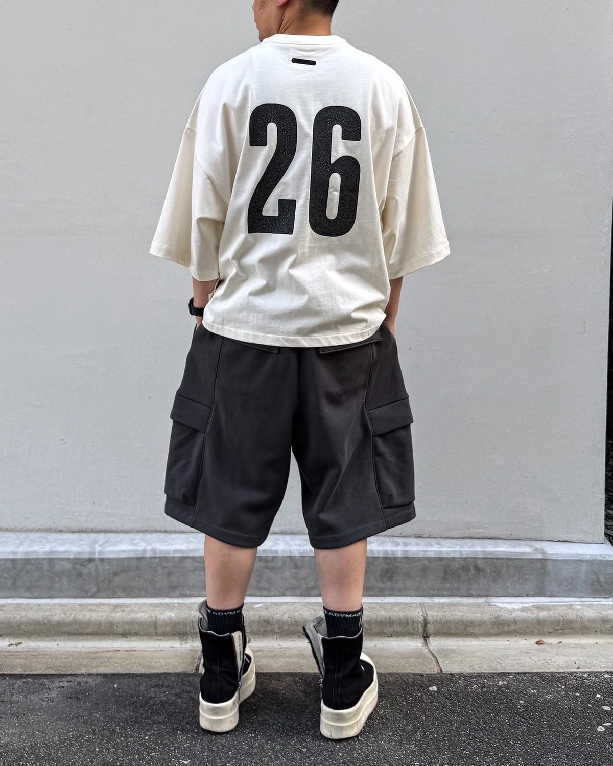 ESSENTIALS / Merch Tee Boxy Fit (RW00268-0034)