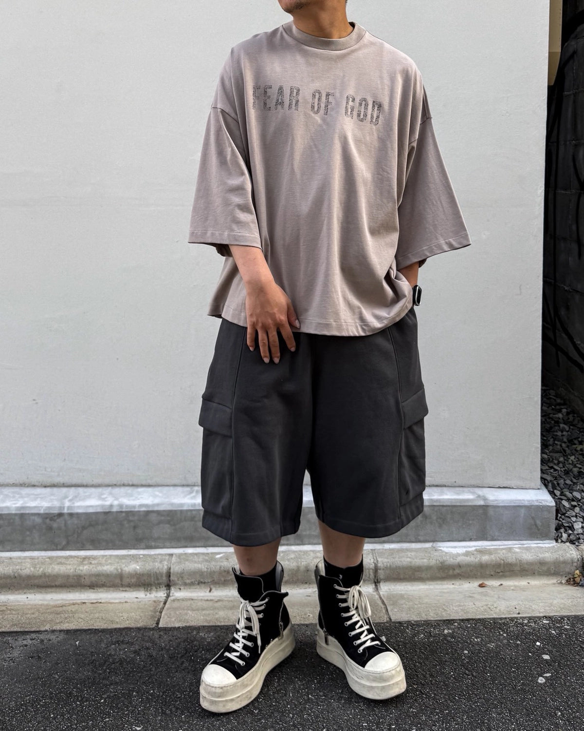 ESSENTIALS/HOODIE