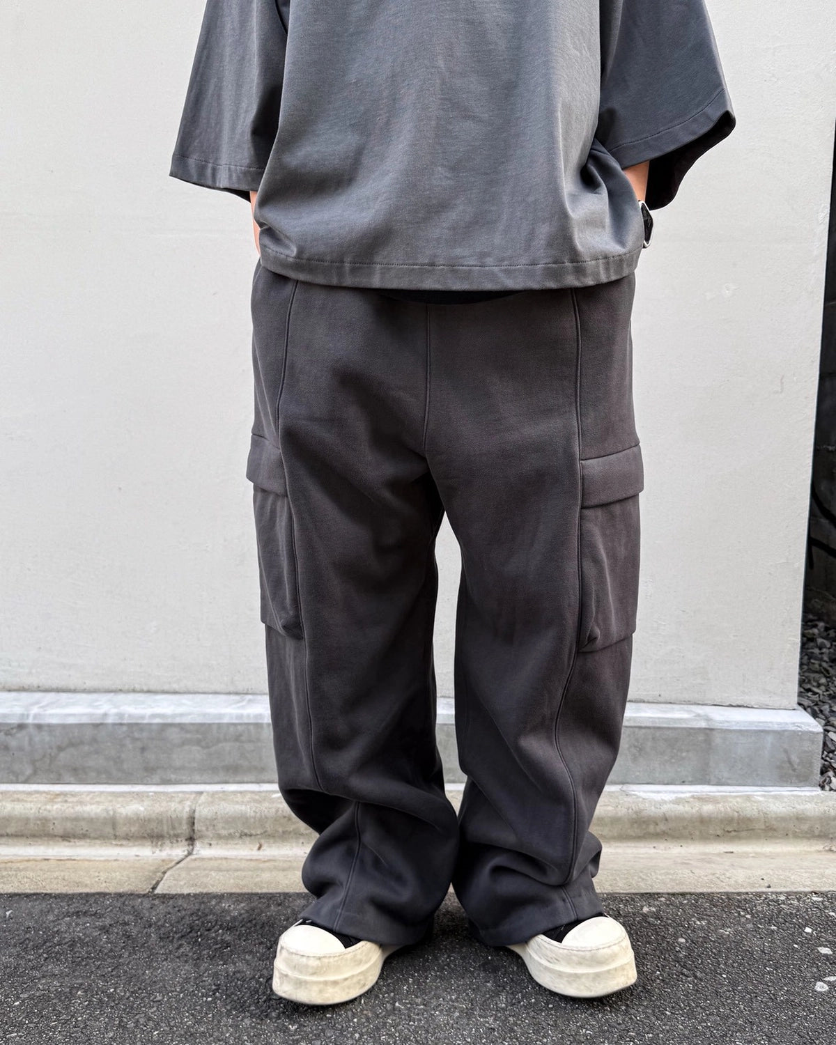 ESSENTIALS/HOODIE