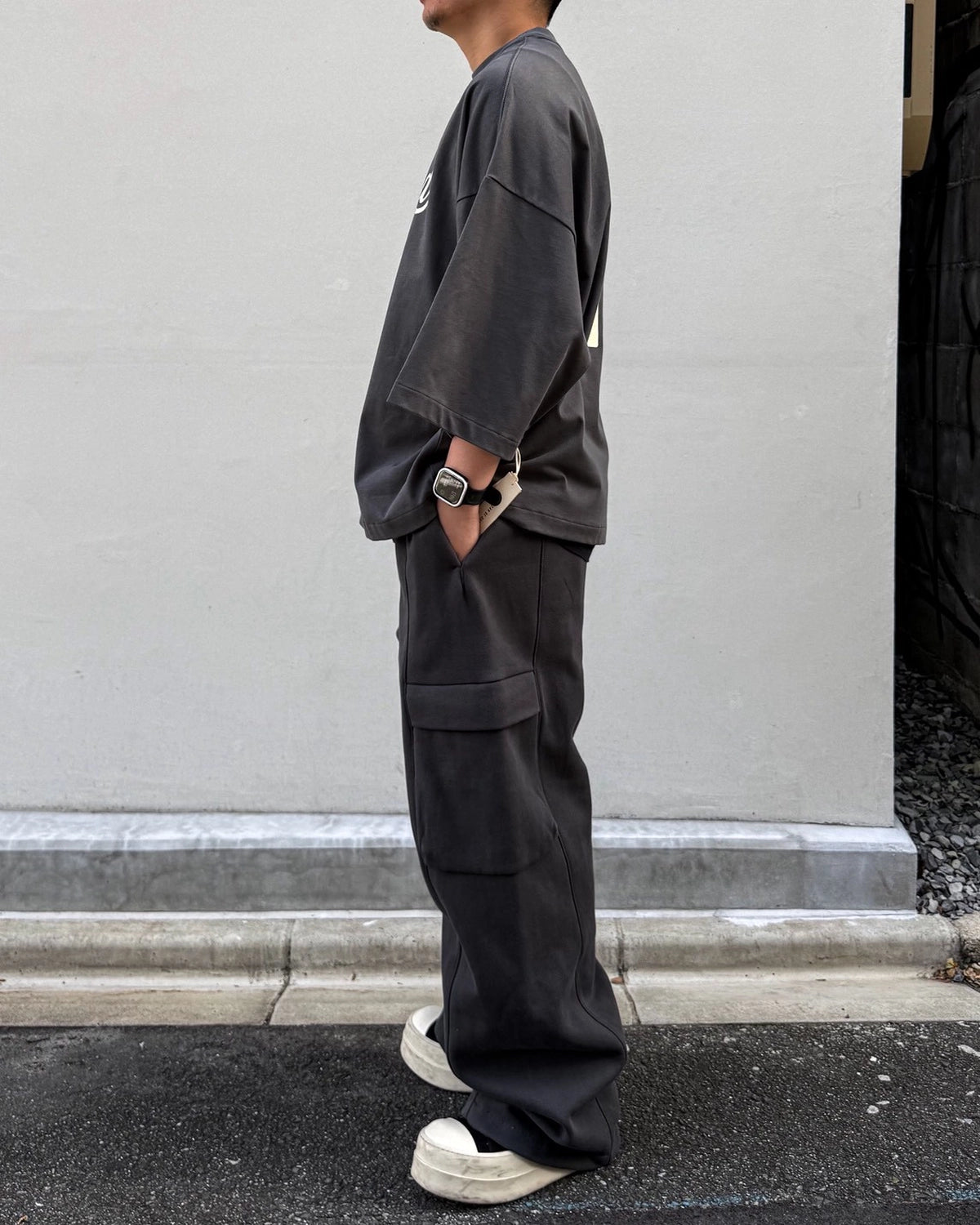ESSENTIALS/HOODIE