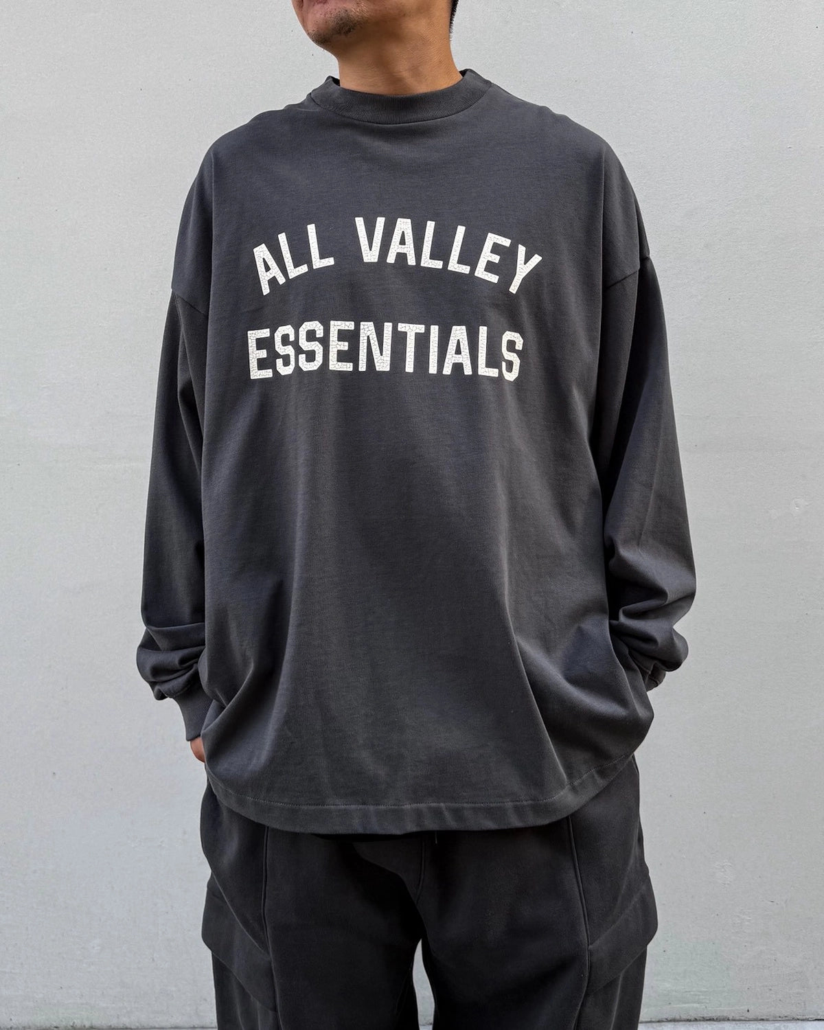 ESSENTIALS / Merch Long Sleeve Tee (RW00379-0032)