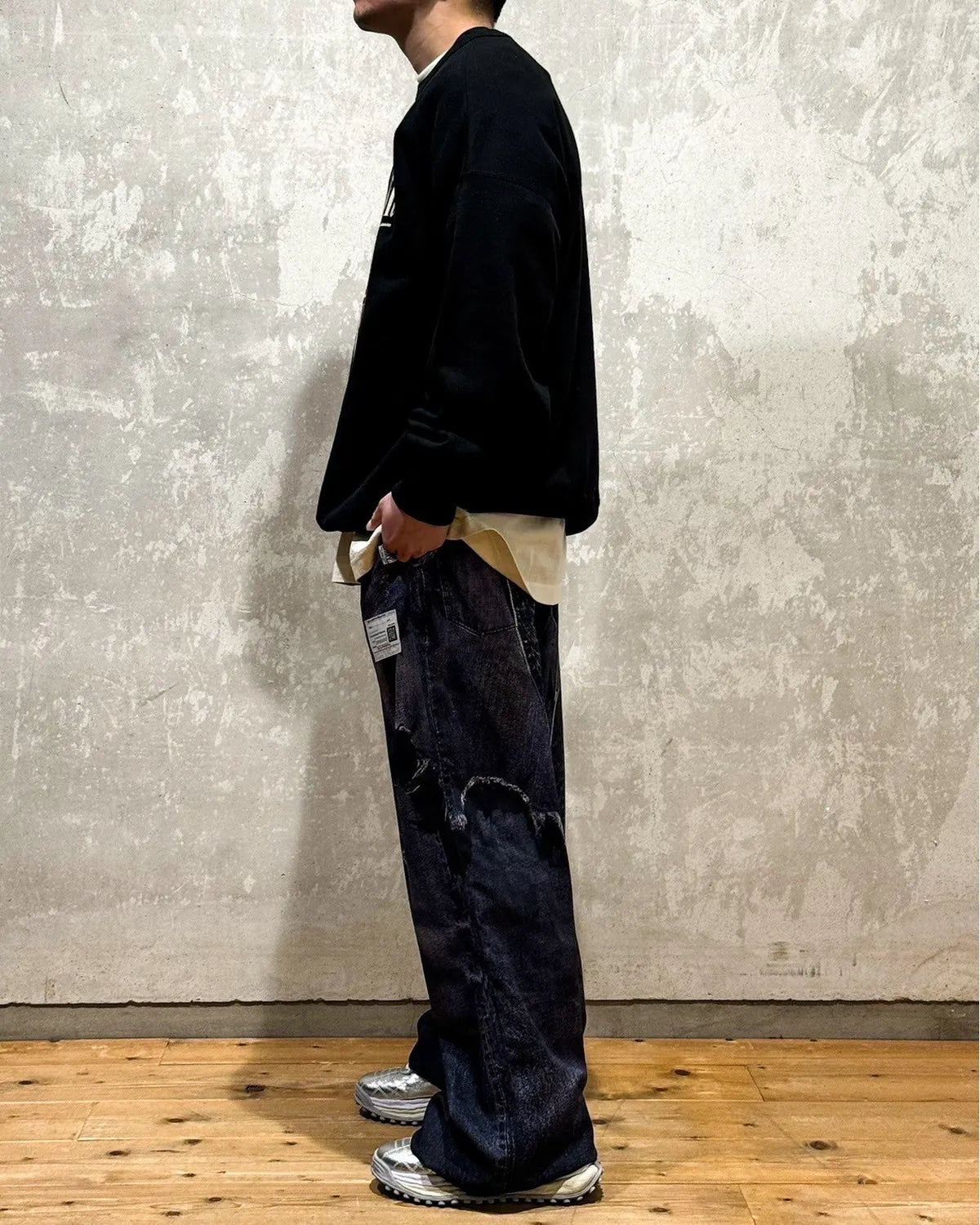 Emotionaly Unavailable /  EU PRISONER CREW SWEAT (EU-HR8-0000-014)