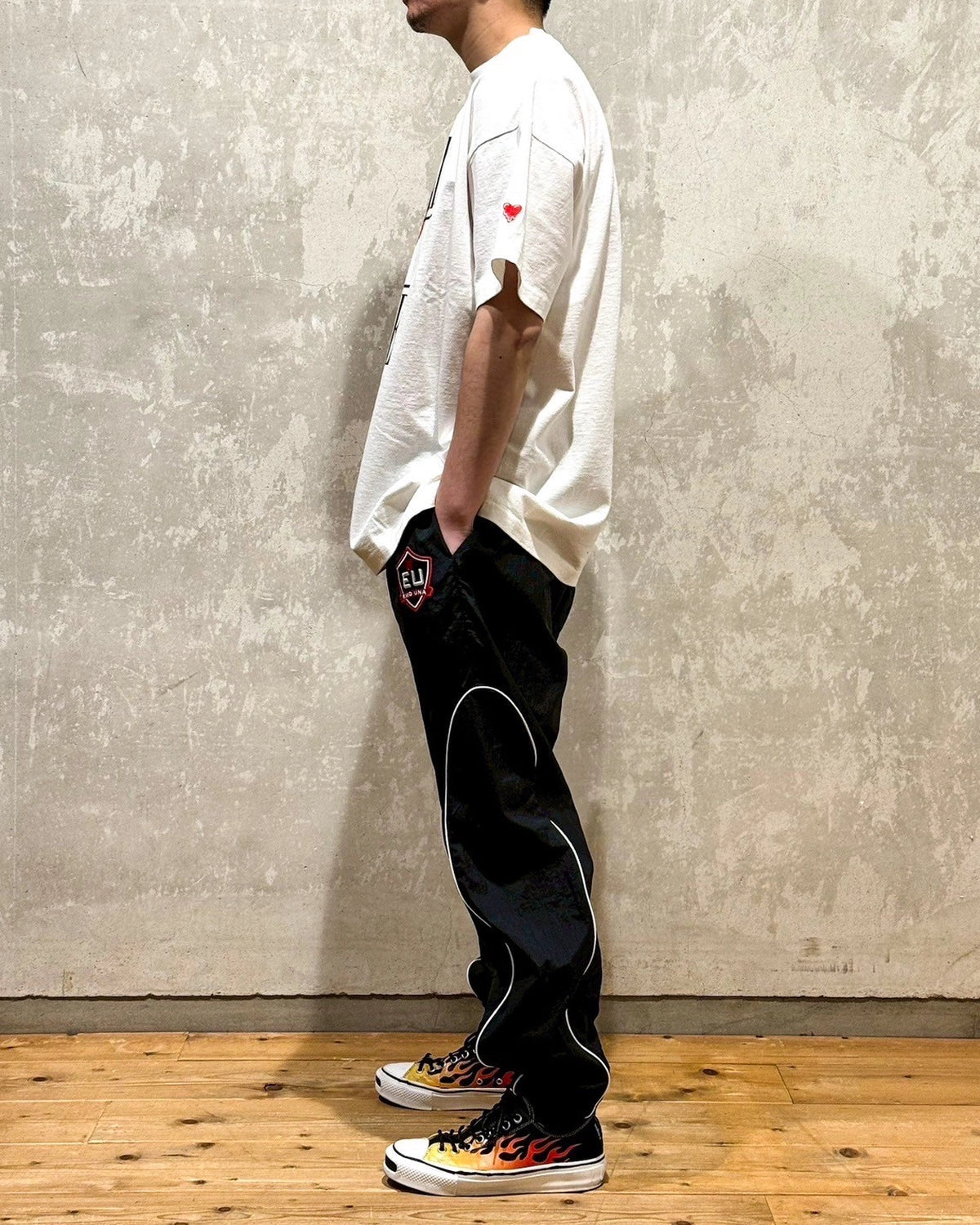 Emotionaly Unavailable  / EU PRISONER SS TEE (EU-HR8-0000-058)