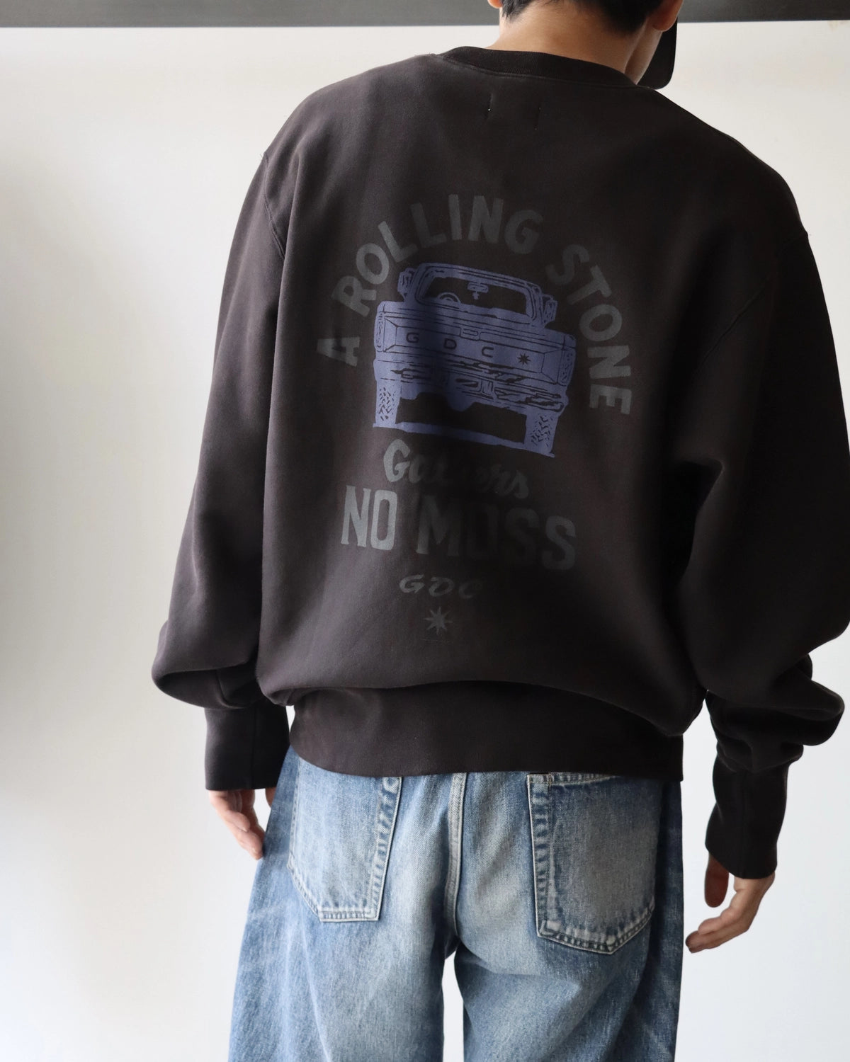 GDC × NUTTS ART WORKS / Art Fede Crew Sweat (GD0515-0204)