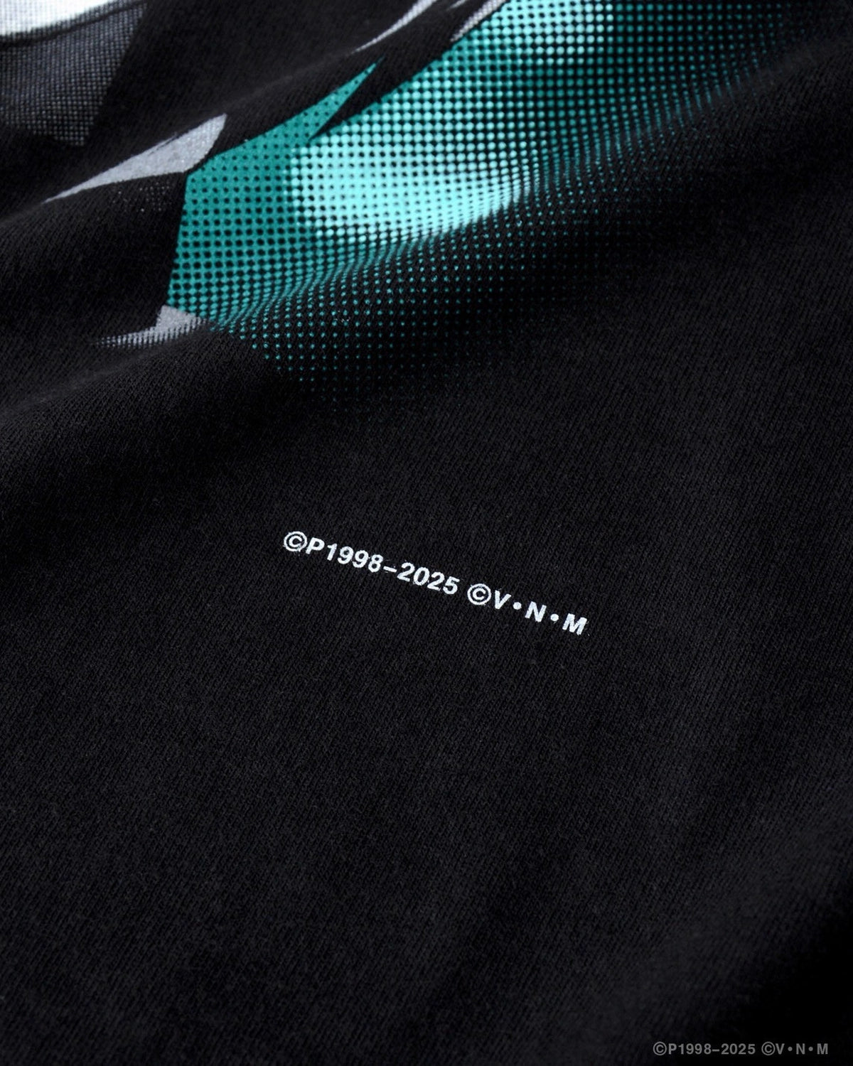 GEEKS RULE × HUNTER×HUNTER / T-SHIRT "クラピカ"