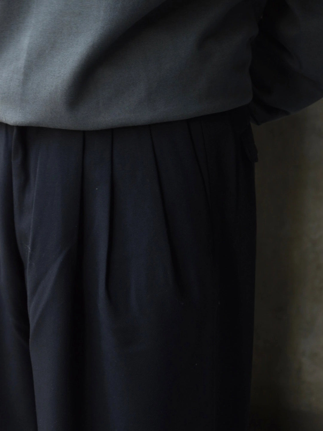 MARKAWARE / Organic Wool Survival Cloth® Triple Pleated Wide Trousers (A25C06PT02C)