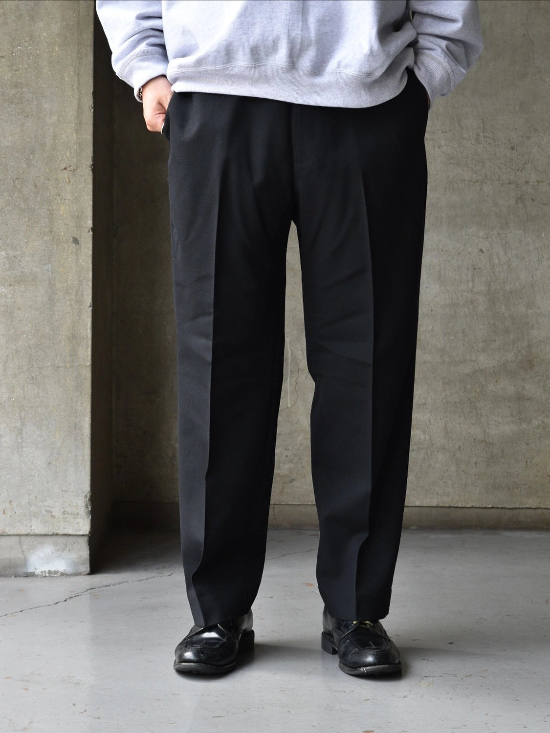 MARKAWARE / Organic Wool Survival Cloth® Flat Tapered Trousers (A25C06PT01C)