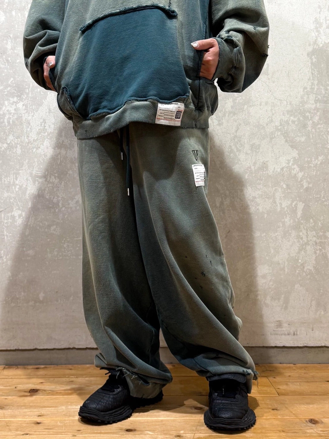 Maison MIHARA YASUHIRO / Sun Faded Like Sweat Pants (A15PT554)