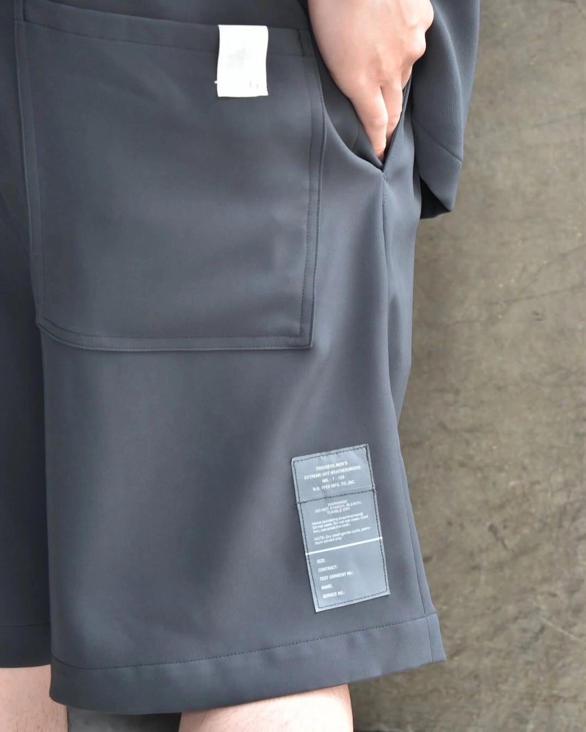 N.HOOLYWOOD TEST PRODUCT EXCHANGE SERVICE  / TUCK HALF PANTS (9251-CP50-006)