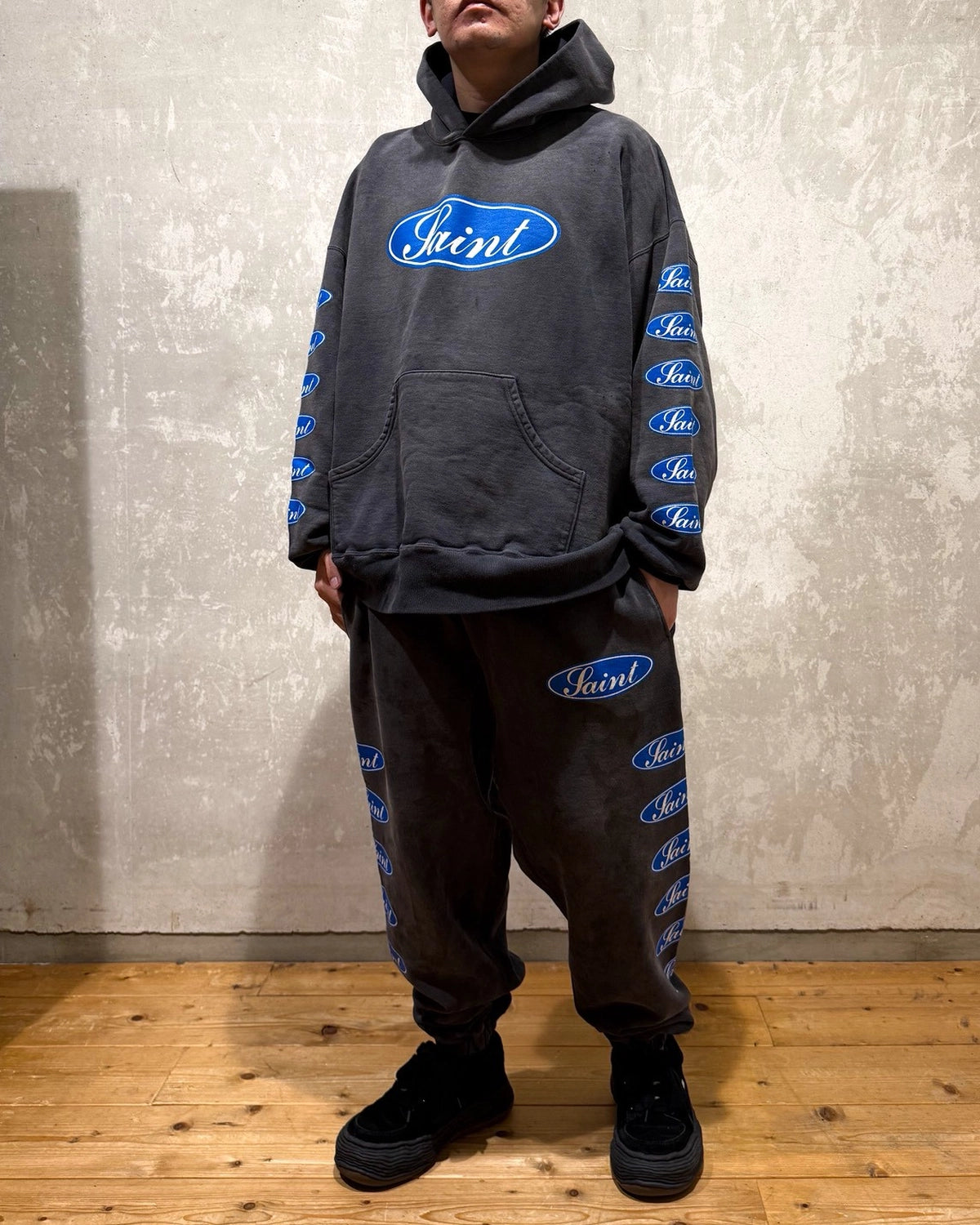 ©︎SAINT Mxxxxxx / SWEAT PANTS / LOVE AMONG (SM-HR1-0000-061)
