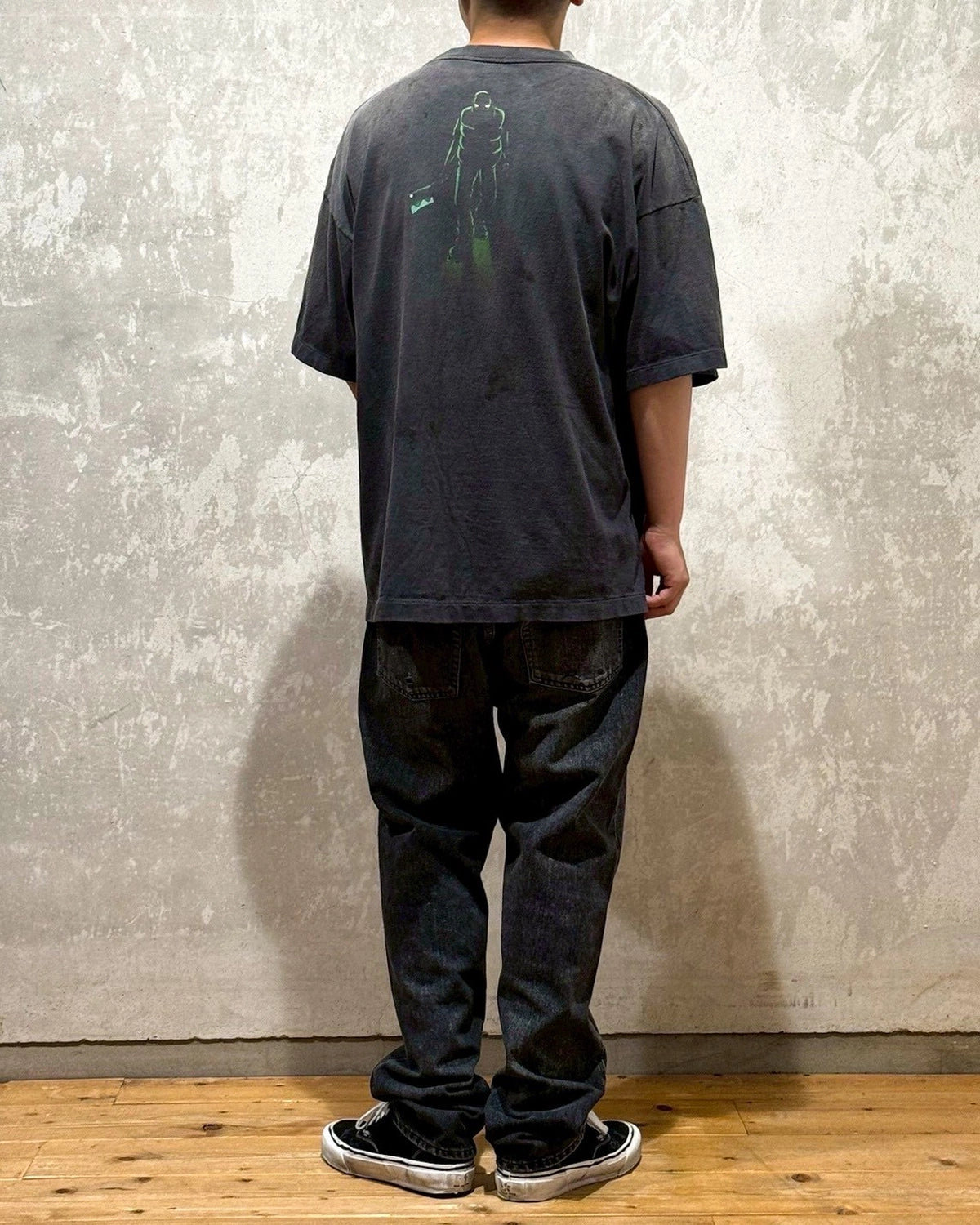 ©︎SAINT Mxxxxxx × SANTASTIC! / GS_SS TEE-隣人13号 (SM-HR1-0000-C24)