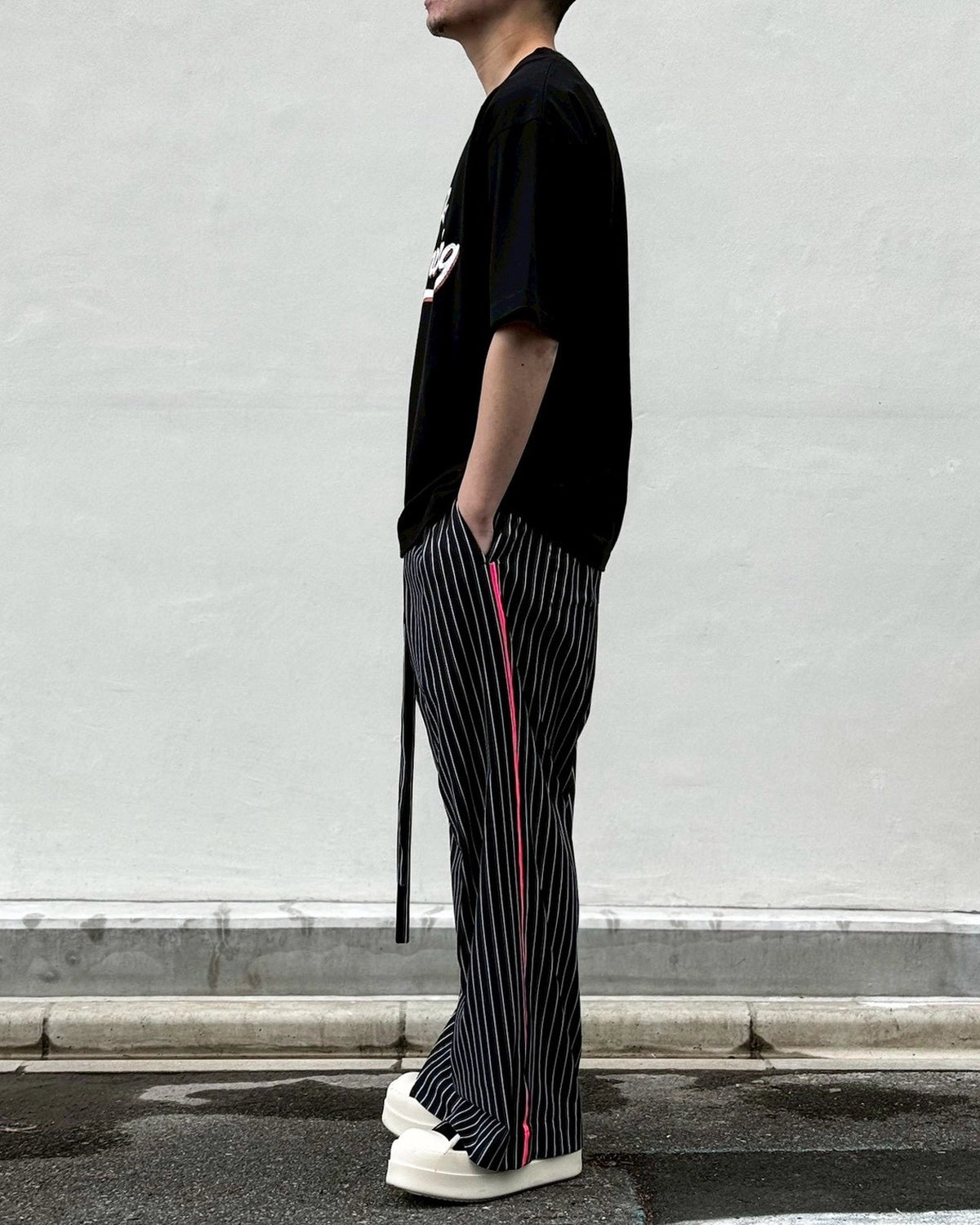 White Mountaineering / WM PAINT LOGO T-SHIRT (WM2671519)