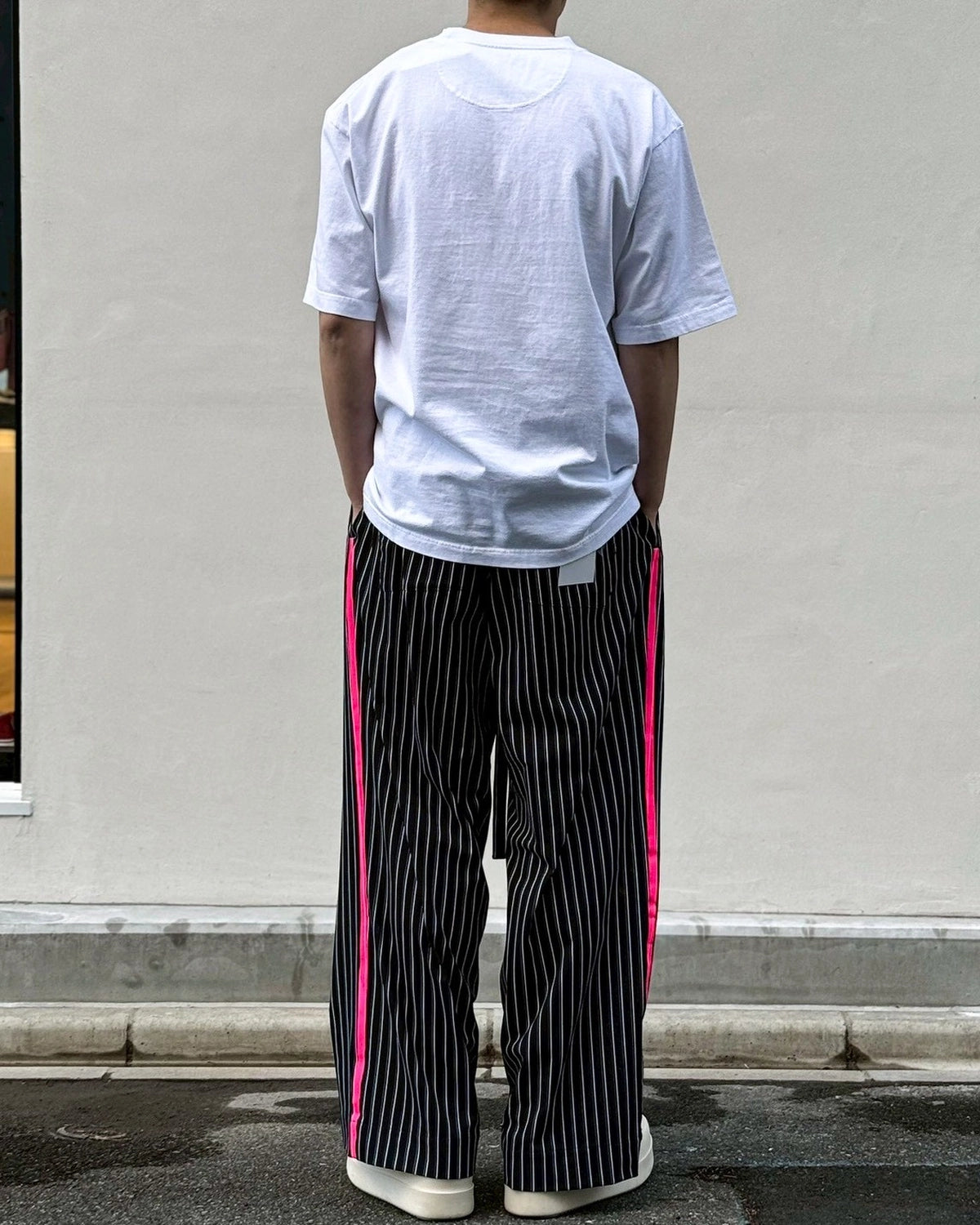 White Mountaineering / WM PAINT LOGO T-SHIRT (WM2671519)