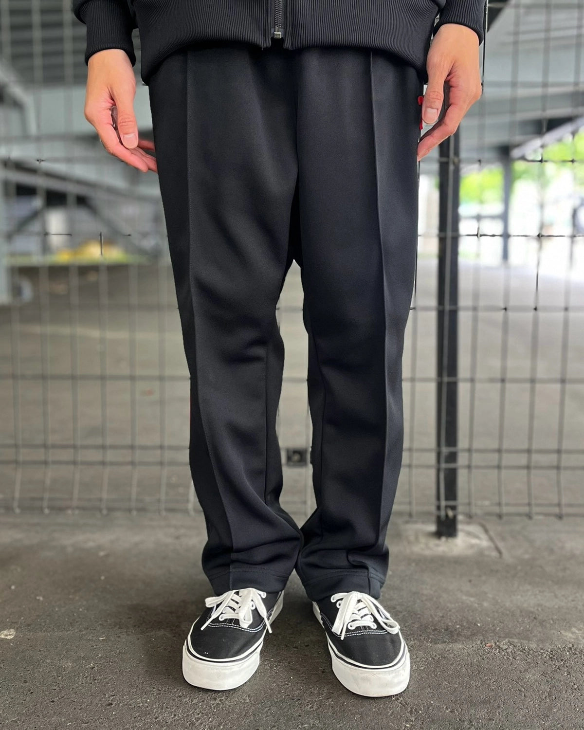 GOD SELECTION XXX / Initial Logo Center crease Trackpants (GX-S26-PT-03)