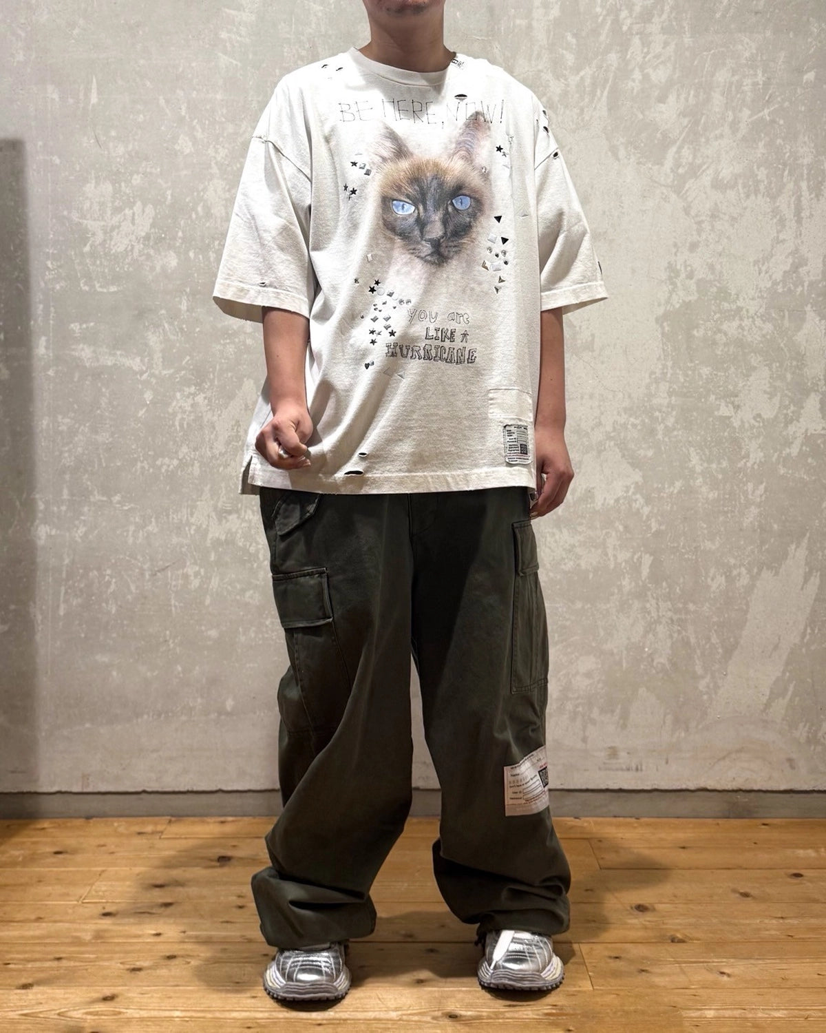 Maison MIHARA YASUHIRO / Cat Printed Embellished Distressed T-shirt (J15TS752)