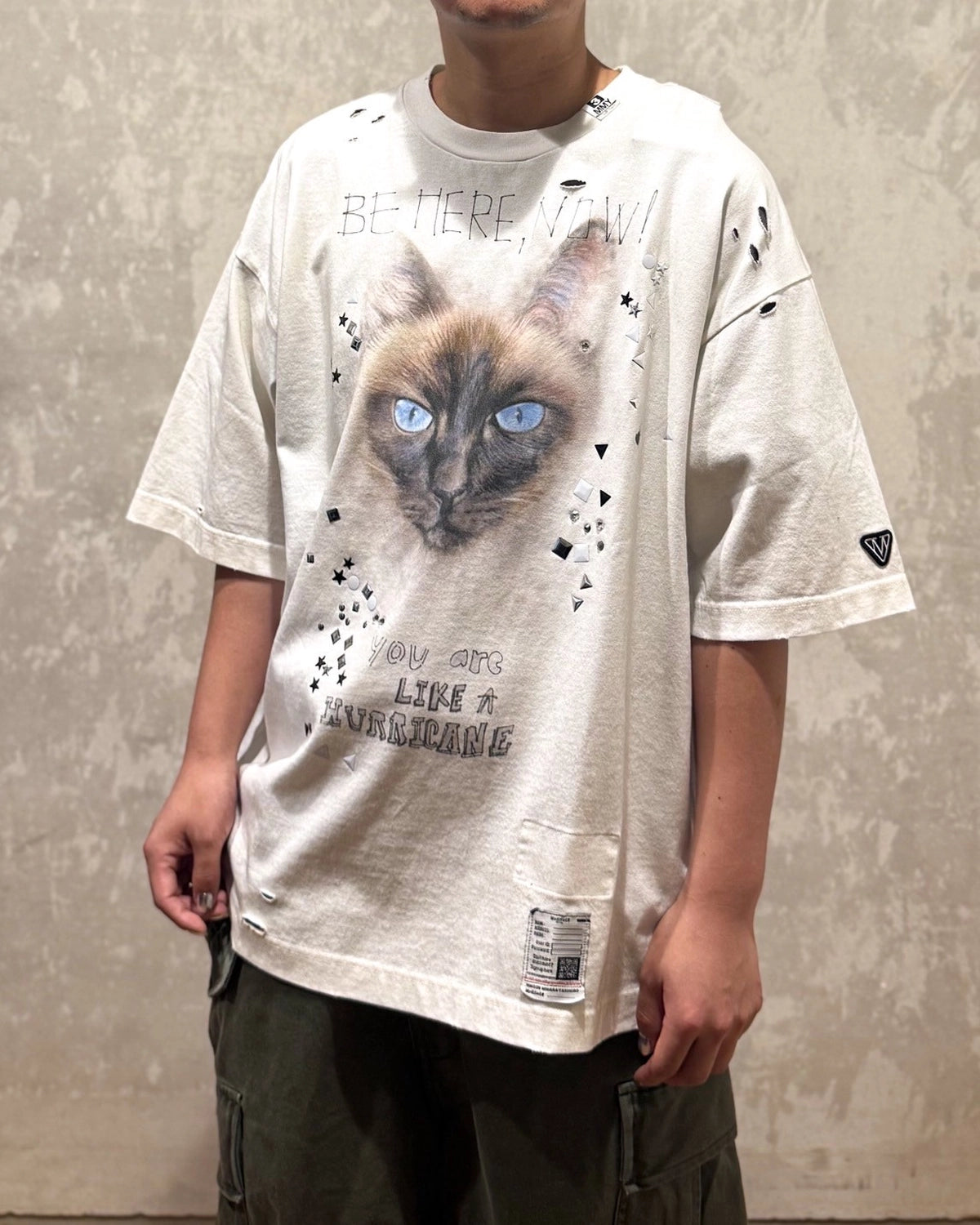 Maison MIHARA YASUHIRO / Cat Printed Embellished Distressed T-shirt (J15TS752)