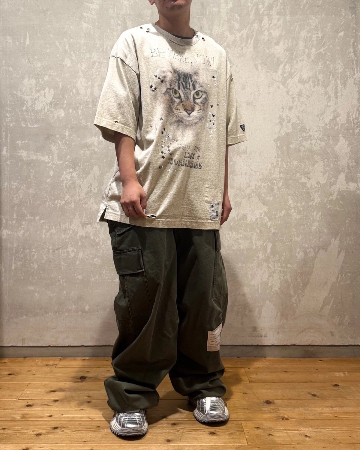 Maison MIHARA YASUHIRO / Cat Printed Embellished Distressed T-shirt (J15TS752)