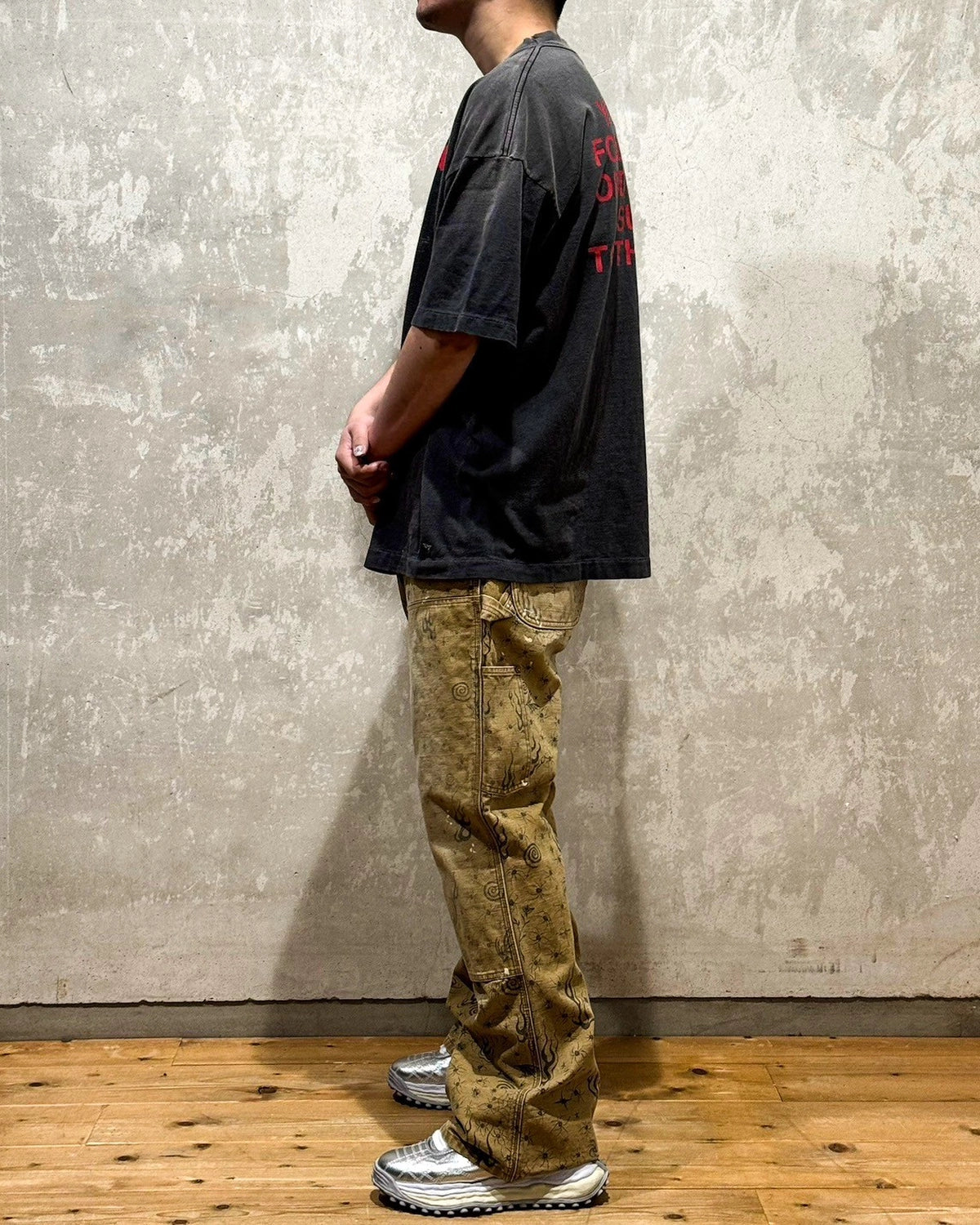 ©︎SAINT Mxxxxxx × Kosuke Kawamura / KK_SS TEE (SM-HR8-0000-C25)