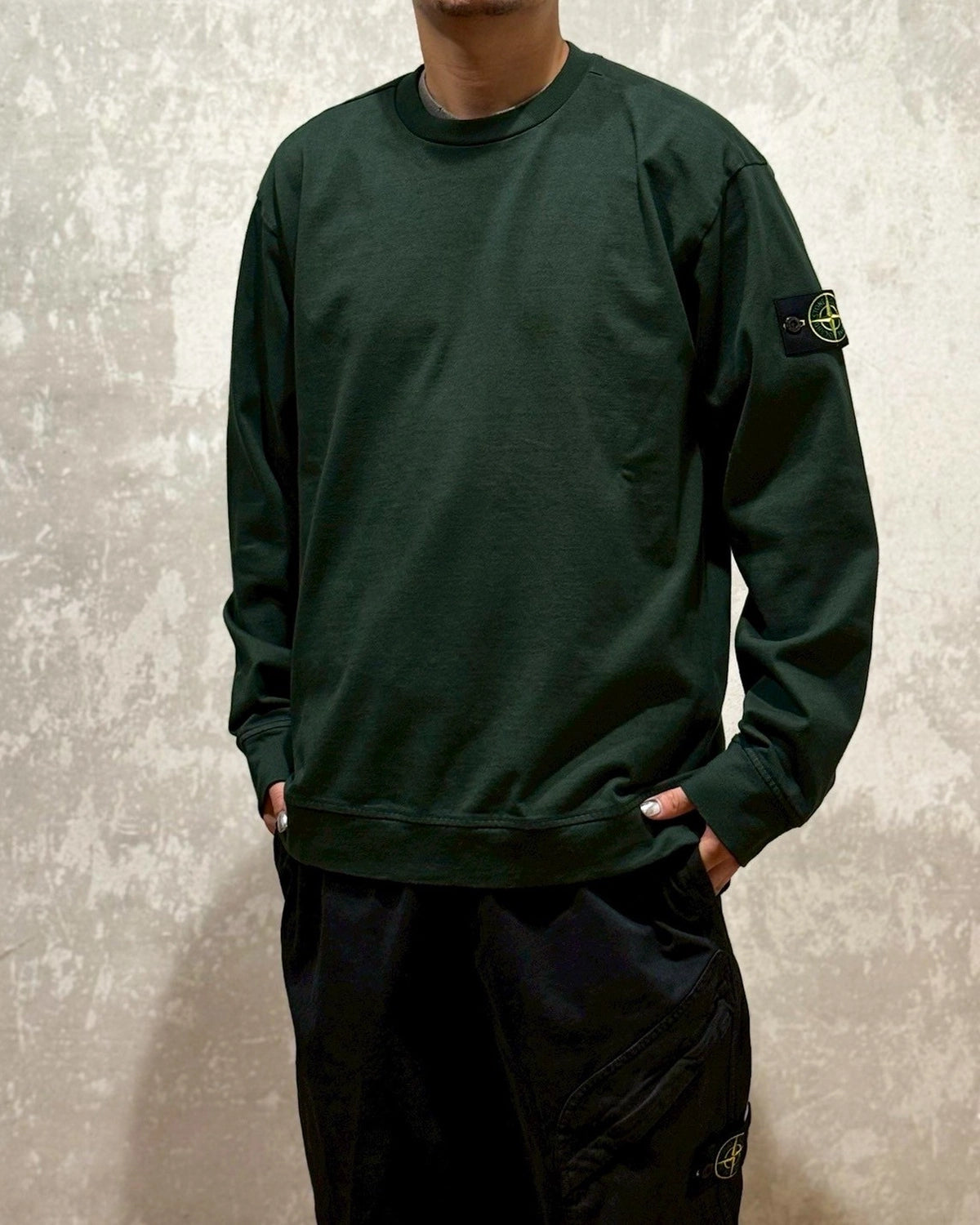 STONE ISLAND / HEAVY COTTON JERSEY (K2S156100075)