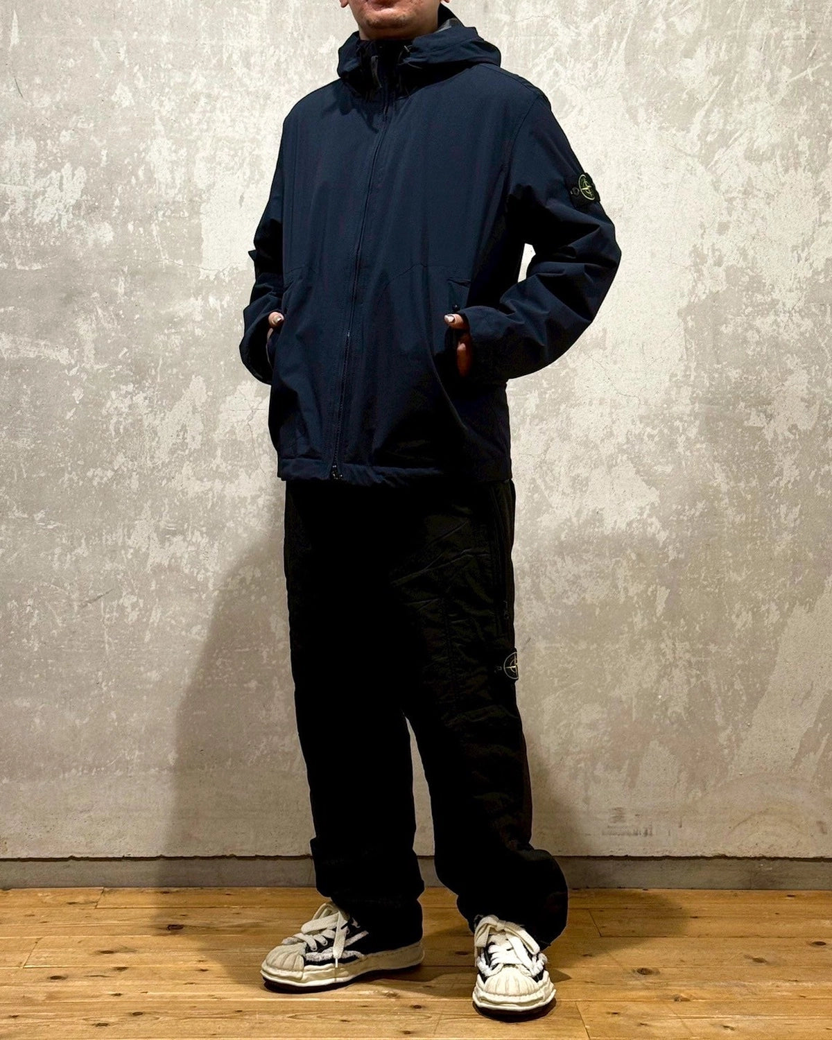STONE ISLAND / SOFT SHELL-R_e.dye® TECHNOLOGY, RECYCLED POLYESTER, PRIMALOFT® INSULATION (K2S154100086)