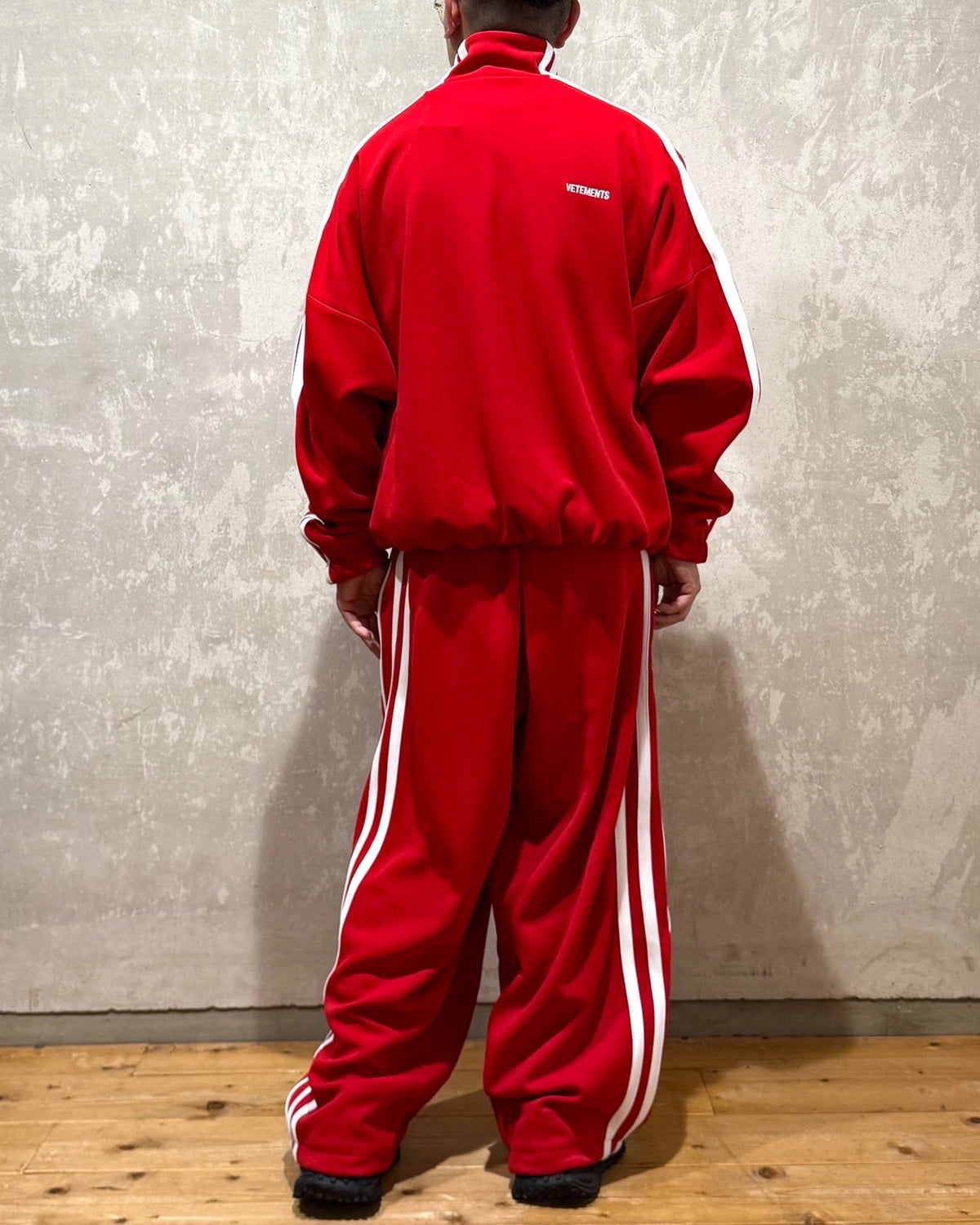 VETEMENTS / GYM PANTS (UH76GJ300R)