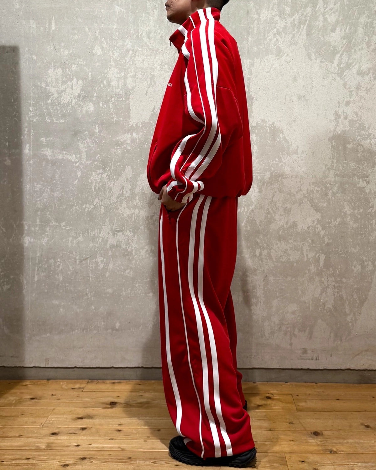 VETEMENTS / GYM PANTS (UH76GJ300R)