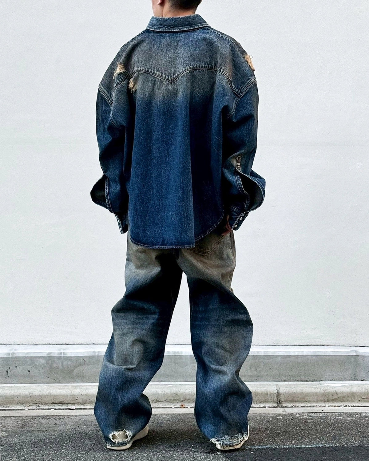 VETEMENTS / COWBOY DENIM SHIRT (ME76DS071D)