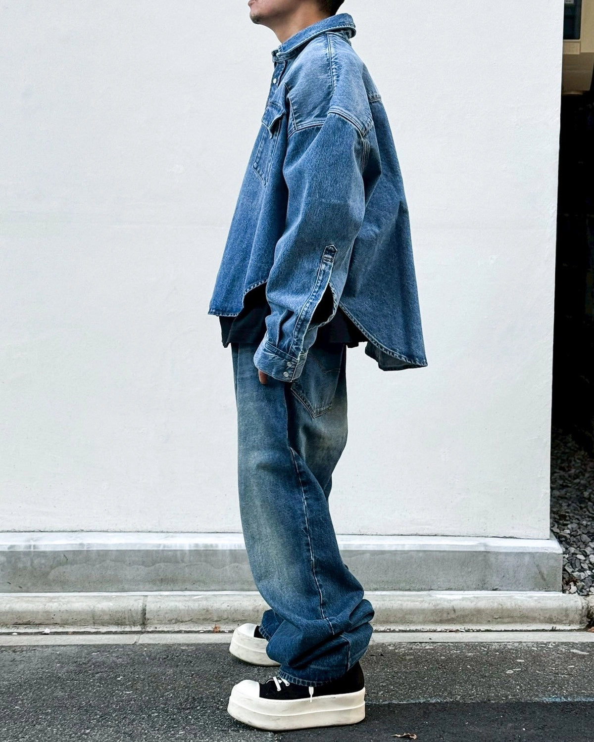 VETEMENTS / WASHED BAGGY JEANS (ME76DP068N3)