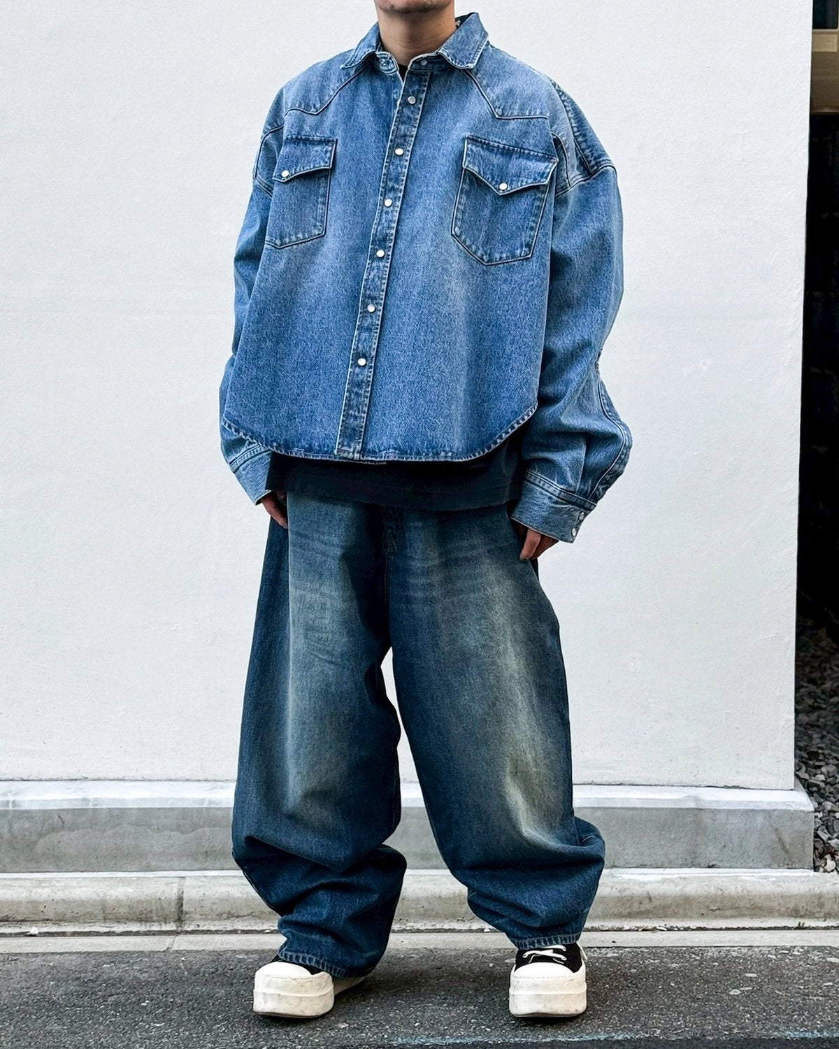 VETEMENTS / WASHED BAGGY JEANS (ME76DP068N3)