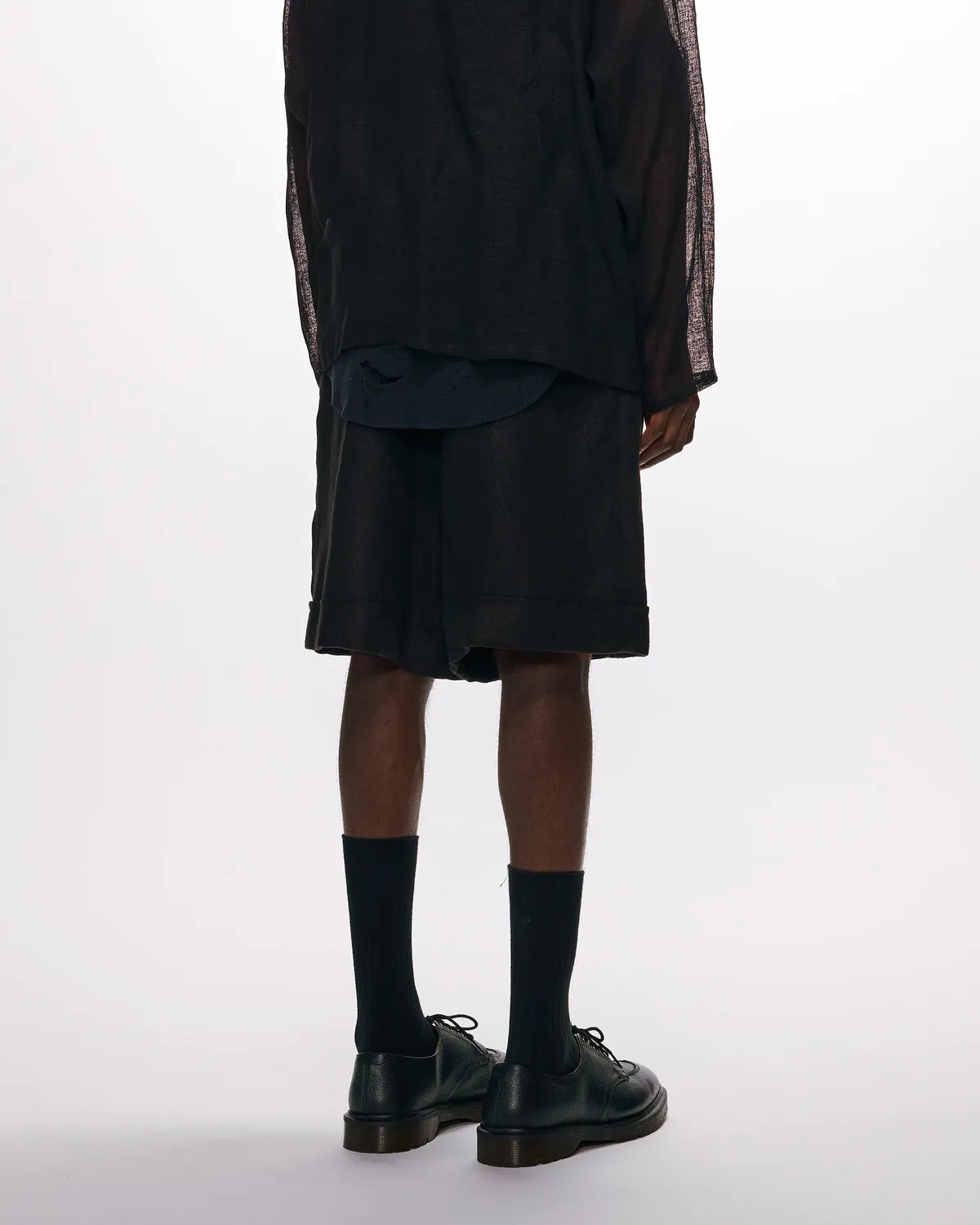 marka / OFFICER TWO TUCK SHORTS (M25A13PT02B)