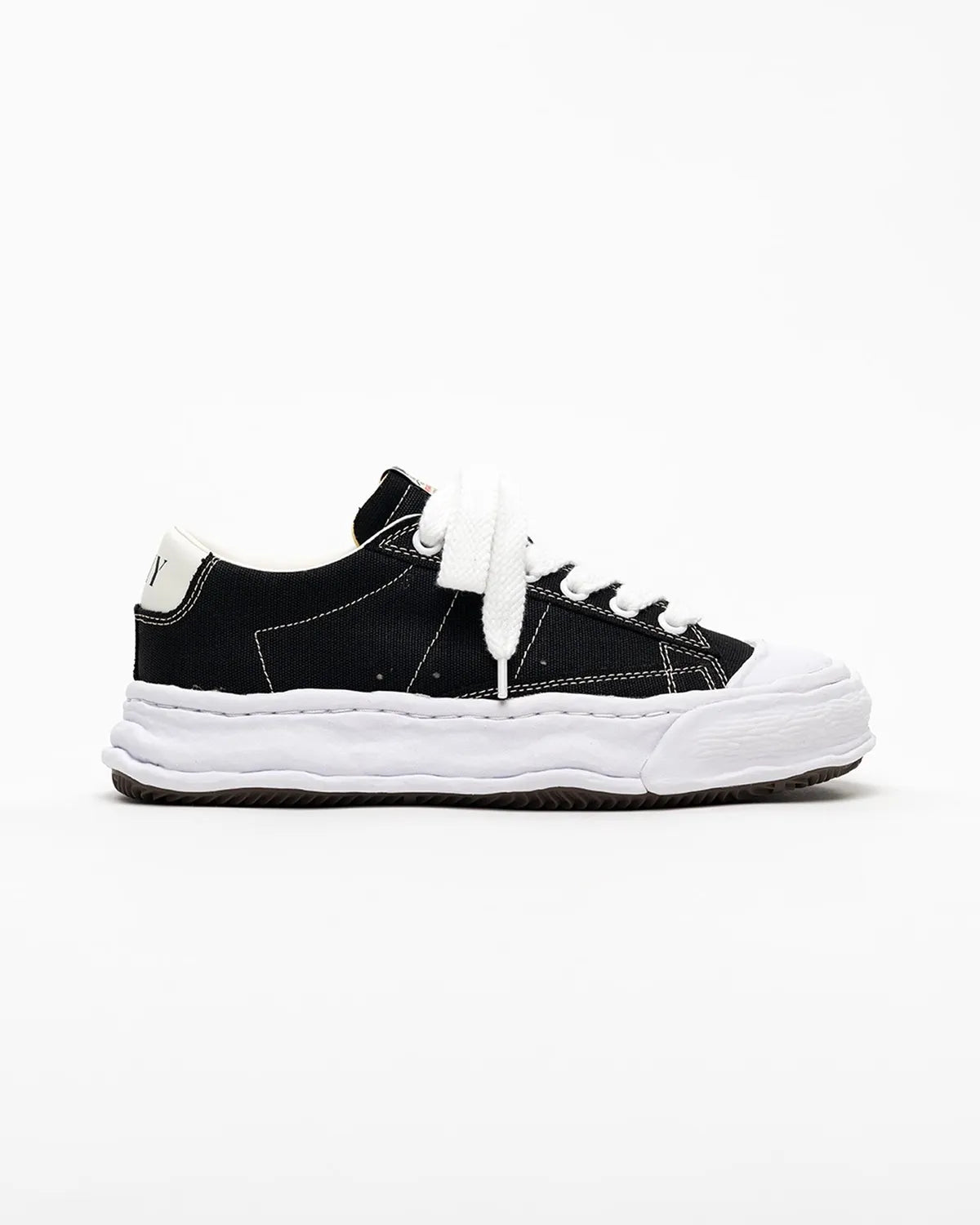 Maison MIHARA YASUHIRO の "JACKSON" OG Sole Canvas Low-top Sneakers (A17FW704)