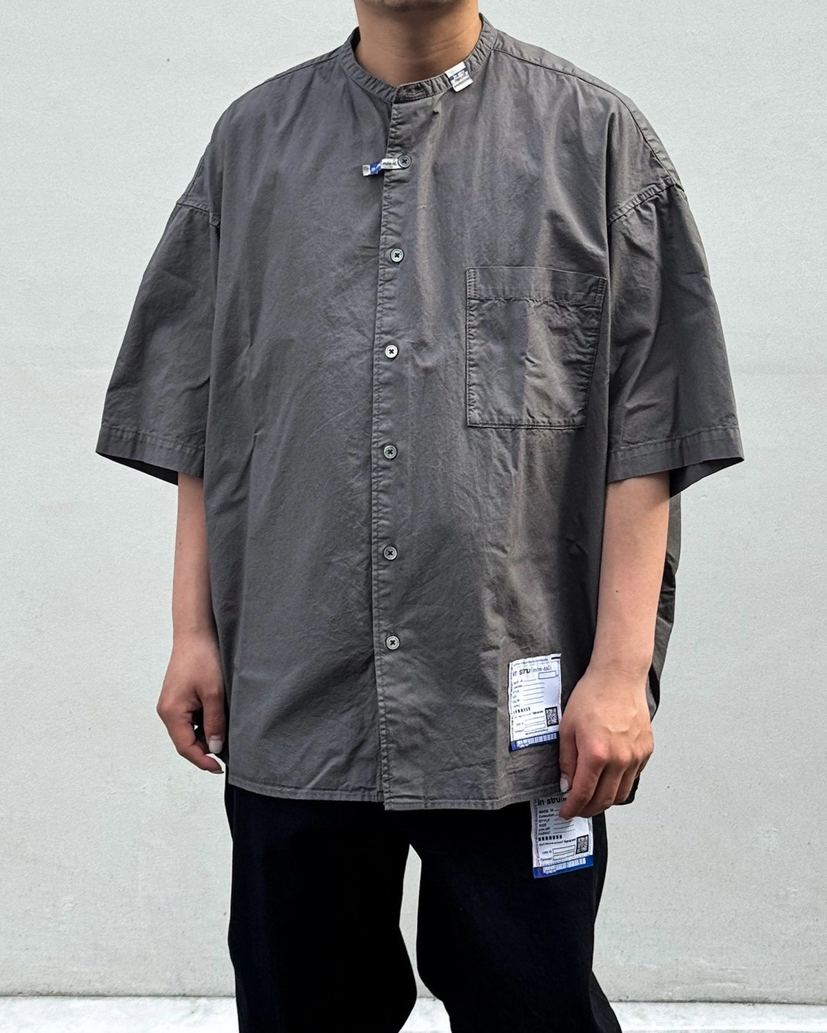 ミハラヤスヒロ in・stru(men-tal). シャツ ブラック 50 Maison MIHARA YASUHIRO(メゾンミハラヤスヒロ) in・stru(men-tal