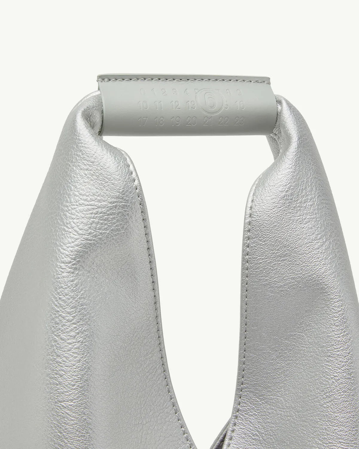 MM6 /「ジャパニーズ」バッグ スモール (S54WD0043P8396)