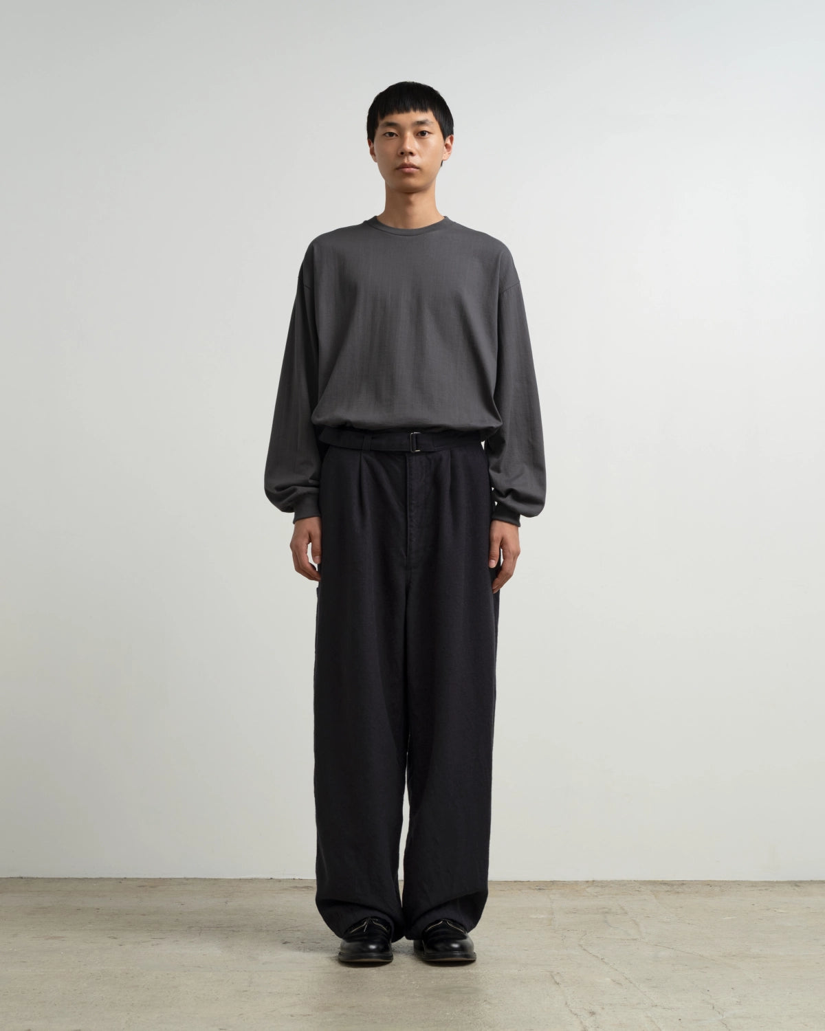 Graphpaper × SANMONT / SANMONT for Graphpaper Wool Twill Belted Pants (SANM263-40002)