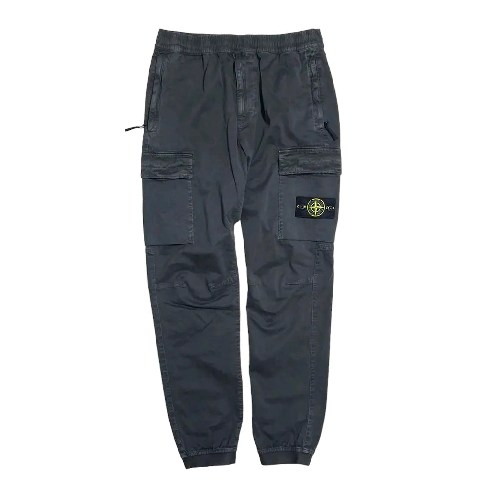 STONE ISLAND の PANTALONE REGULAR TAPEREO (81-153-13-L1)