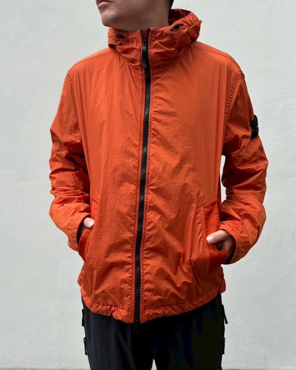 STONE ISLAND の CRINKLE REPS NY (L2S154100001S0A23)