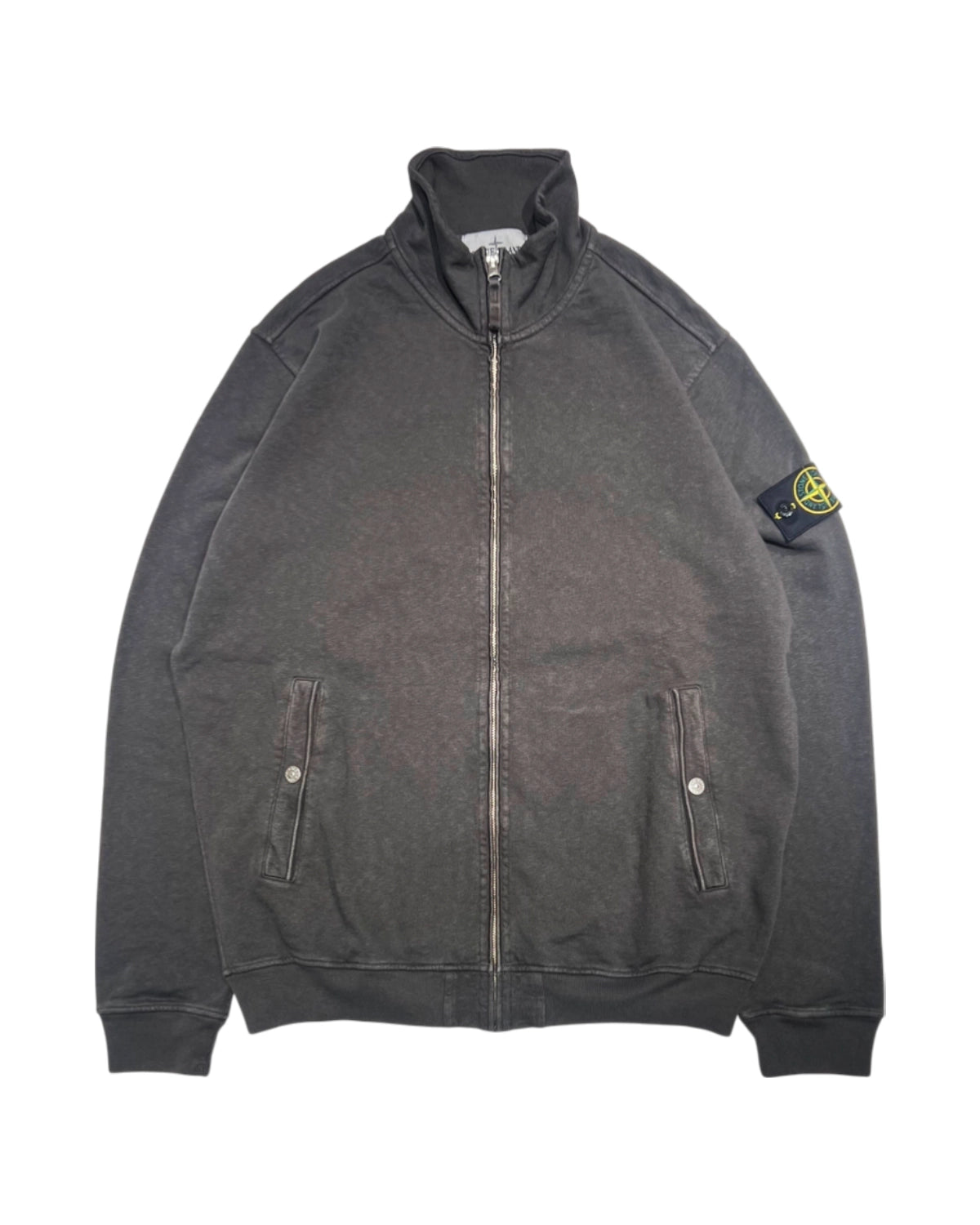 STONE ISLAND の ZIP SWEAT (L1S156100033)