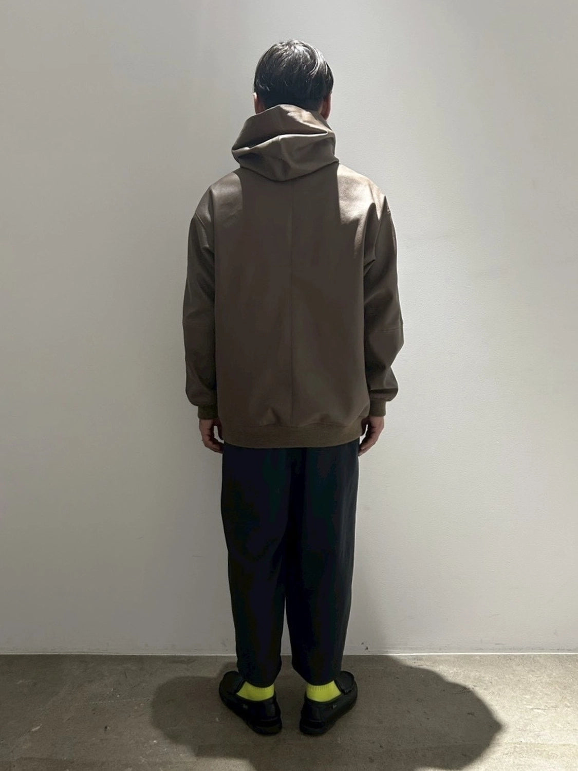 Graphpaper / Bonded Leather Hooded Pullover (GM261-30409)