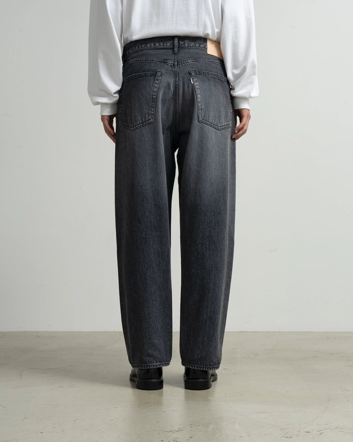 Graphpaper / Selvage Denim Five Pocket Tapered Pants (GU263-40058LB)