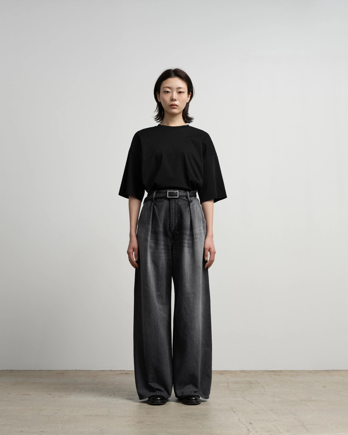 Graphpaper / Selvage Denim Two Tuck Wide Pants (GL263-40062LB)