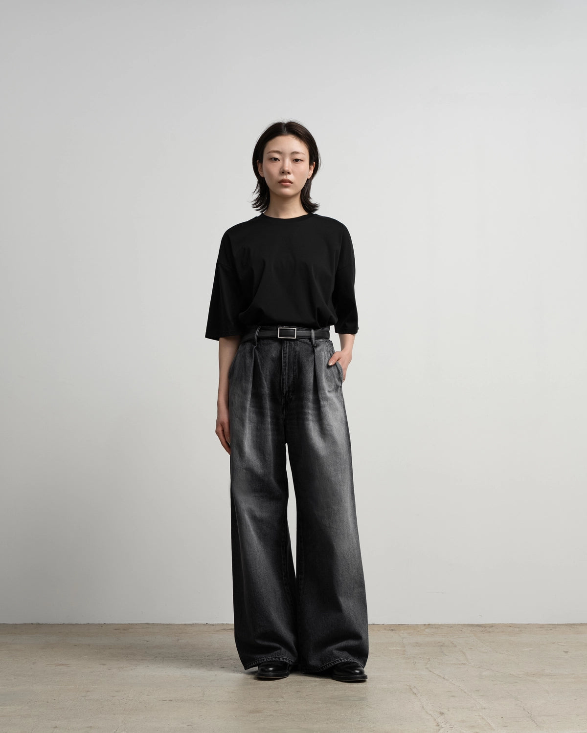 Graphpaper / Selvage Denim Two Tuck Wide Pants (GL263-40062LB)