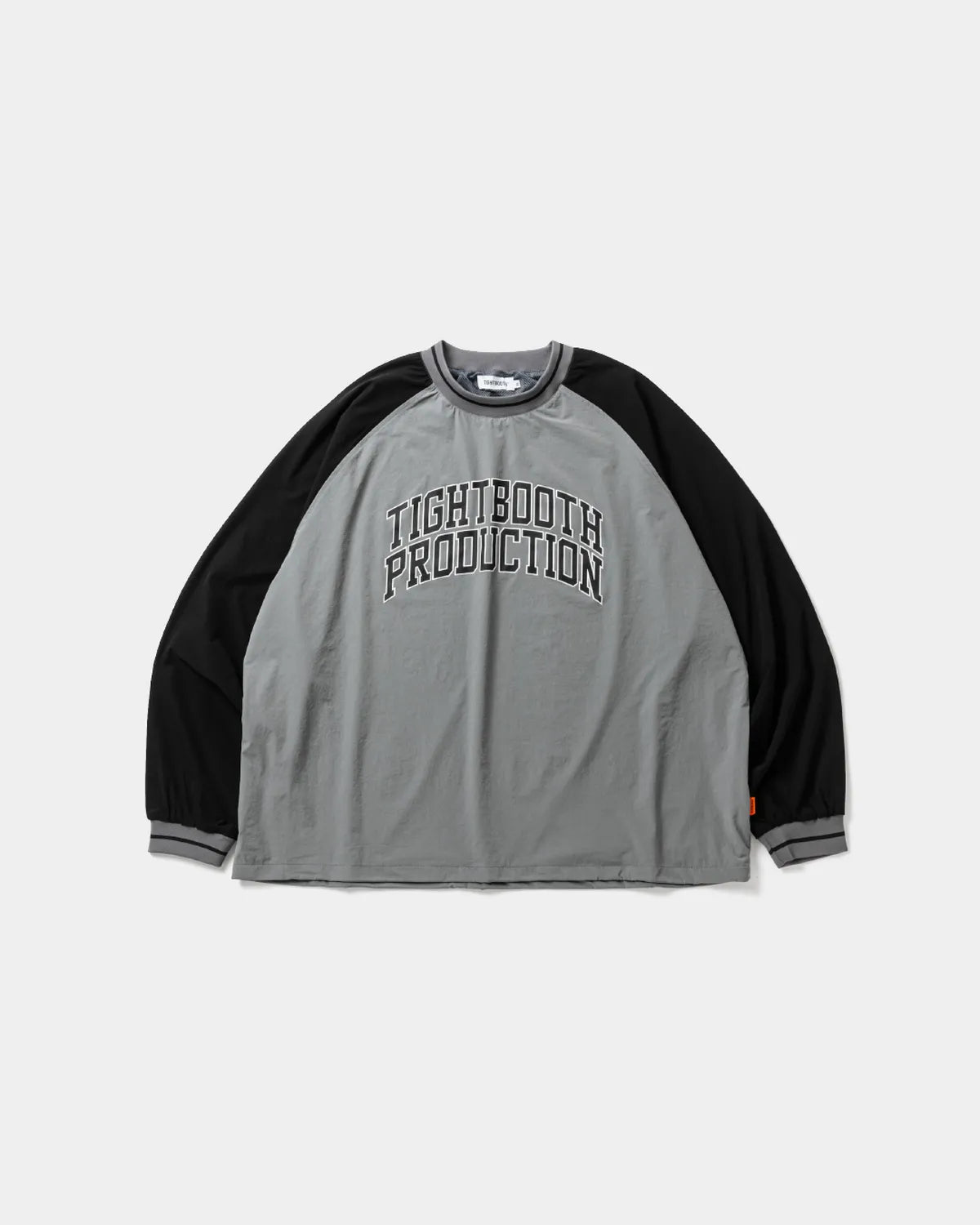 TIGHTBOOTH の COLLEGE PISTE (FW26-SW01)