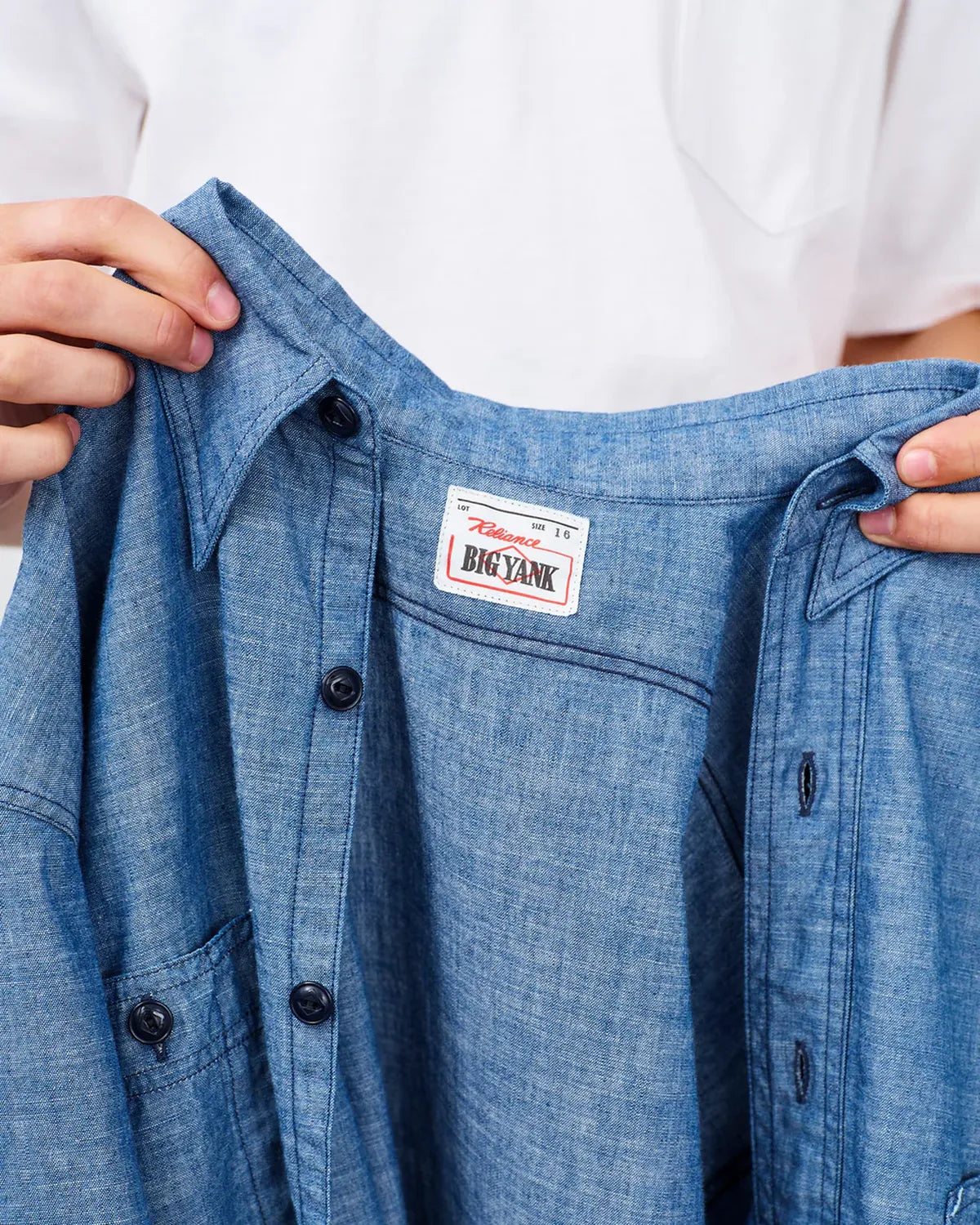 BIG YANK / Y1942 S-SLEEVE CHAMBRAY SHIRT (602-261-05)