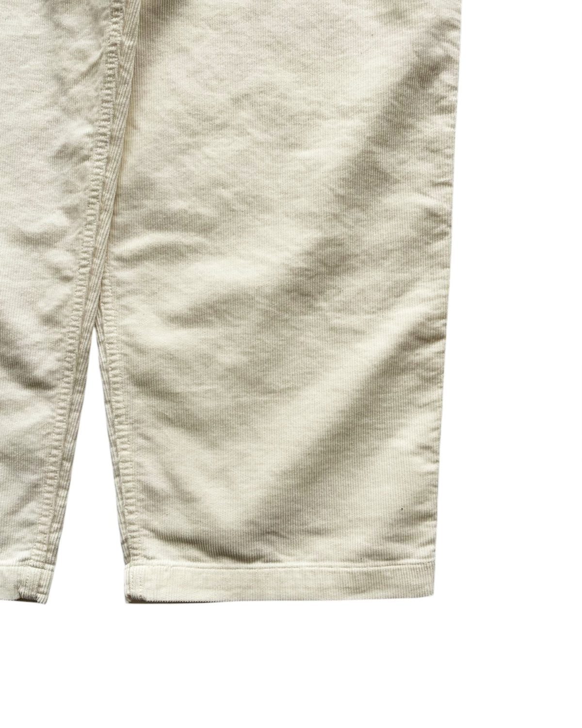 COMOLI / コーデュロイドローストリングパンツ (D01-03006)