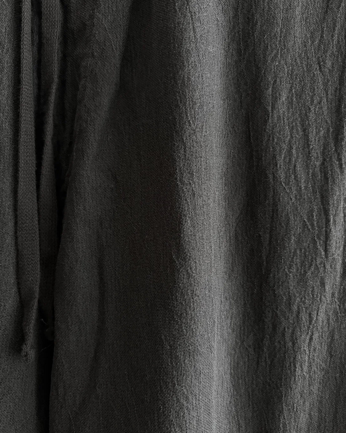 COMOLI / シルクコットン ドローストリングパンツ (D01-03019)